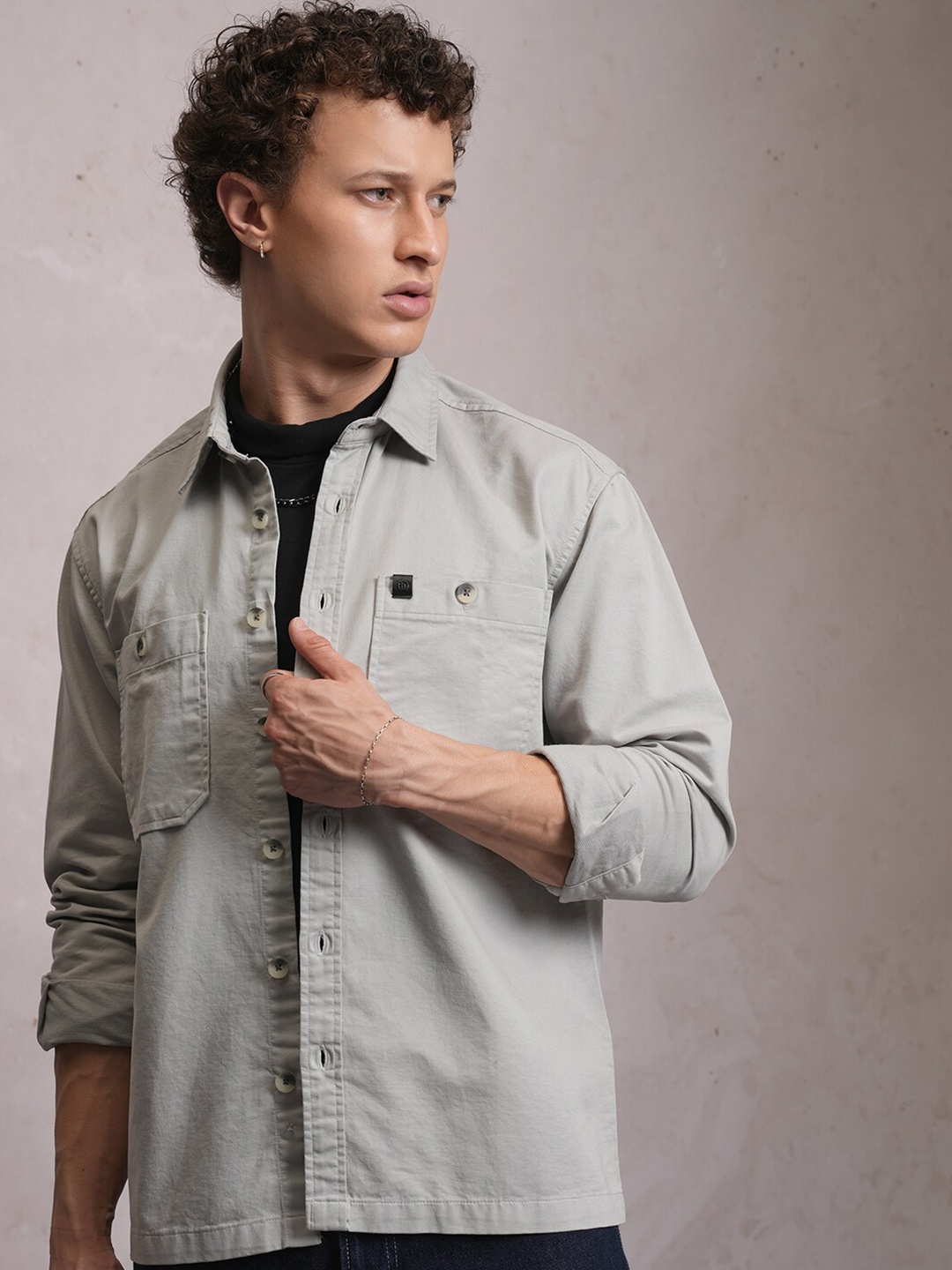 LOCOMOTIVE Premium Washed Dobby Textured Solid Utility Pocket Cotton Overshirt, Grey
LOCOMOTIVE Premium Washed Dobby Textured Solid Utility Pocket Cotton Overshirt, Grey