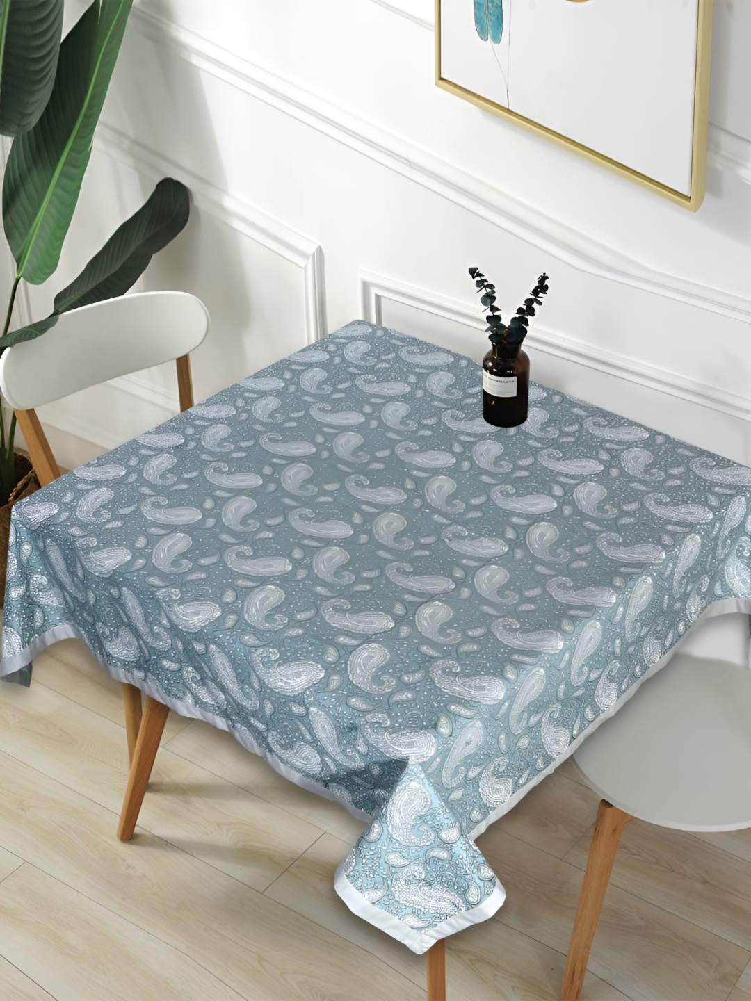 Texstylers Grey Ethnic Motifs Printed Anti-Slip Cotton 4-Seater Square Table Cover
Texstylers Grey Ethnic Motifs Printed Anti-Slip Cotton 4-Seater Square Table Cover