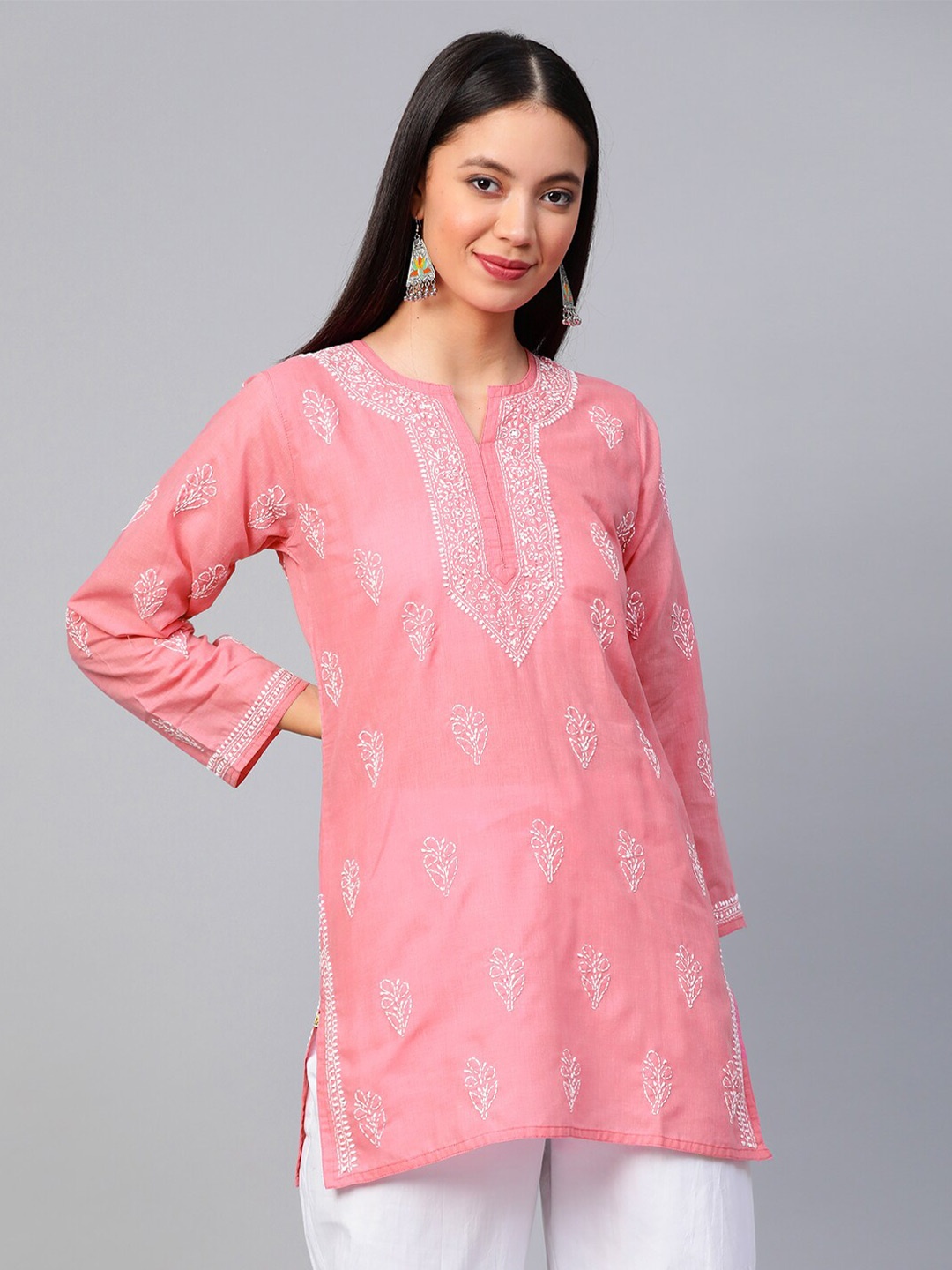 ADA Ethnic Motifs Embroidered Lucknowi Chikankari Pure Cotton Straight Kurti, Peach
ADA Ethnic Motifs Embroidered Lucknowi Chikankari Pure Cotton Straight Kurti, Peach