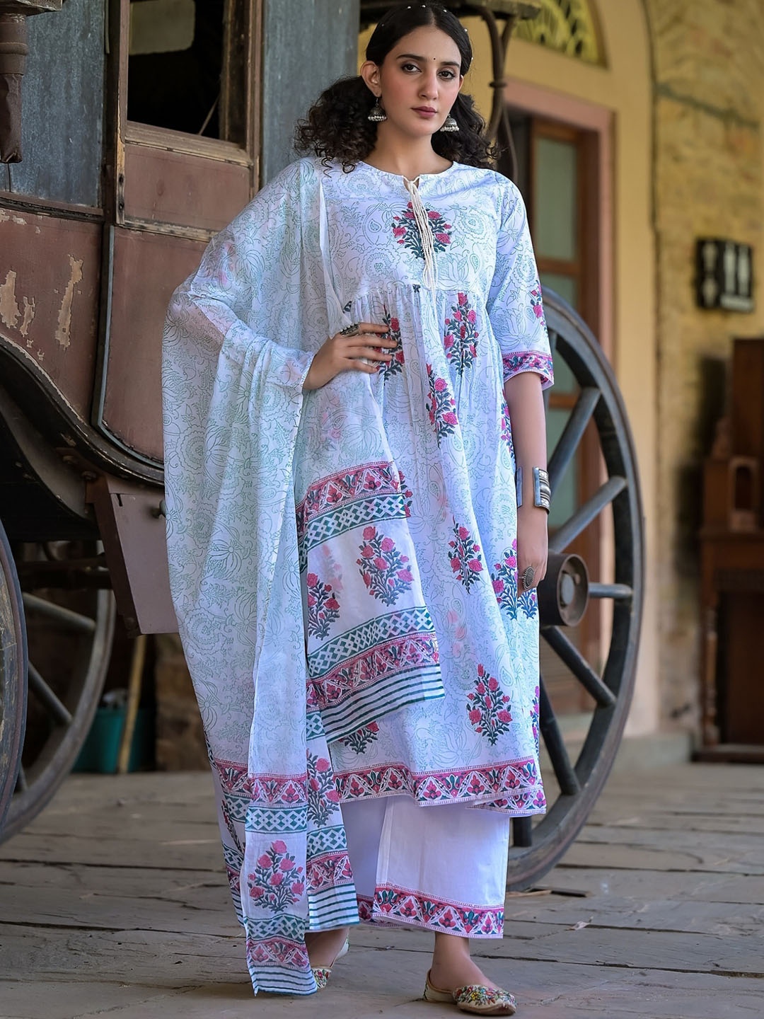 The Kapas Floral Printed Tie Up Neck Block Print Pure Cotton Kurta with Palazzos & Dupatta, White
The Kapas Floral Printed Tie Up Neck Block Print Pure Cotton Kurta with Palazzos & Dupatta, White