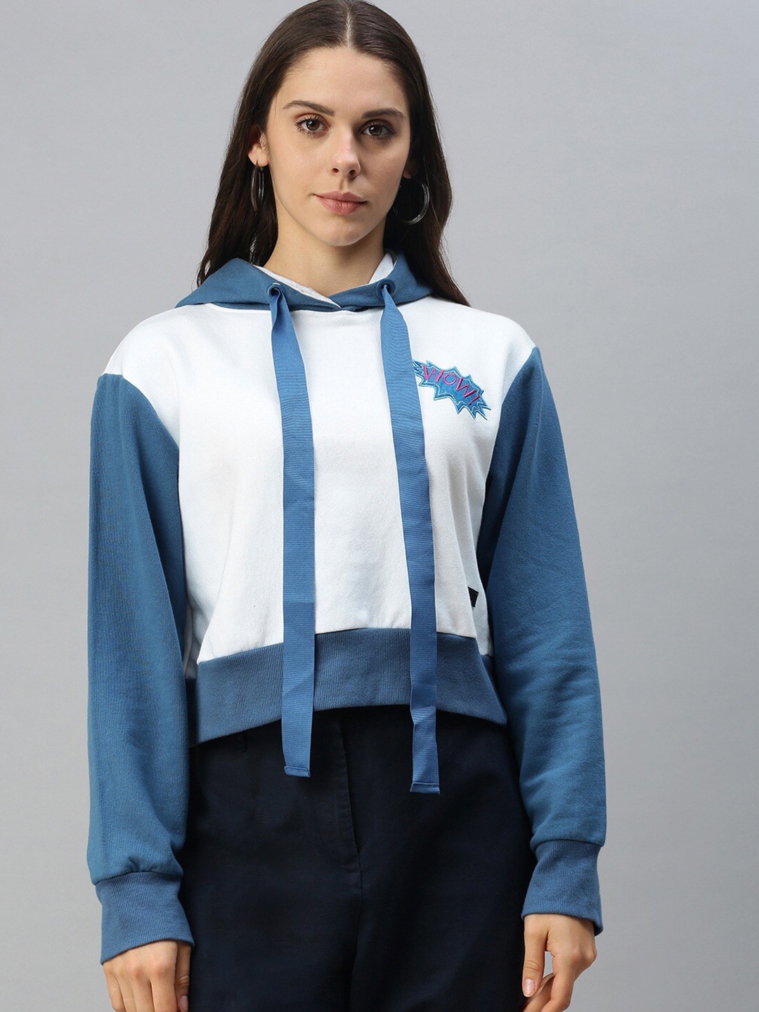 Campus Sutra Colourblocked Hooded Neck Long Sleeve Cotton Crop Pullover Sweatshirt, Blue
Campus Sutra Colourblocked Hooded Neck Long Sleeve Cotton Crop Pullover Sweatshirt, Blue