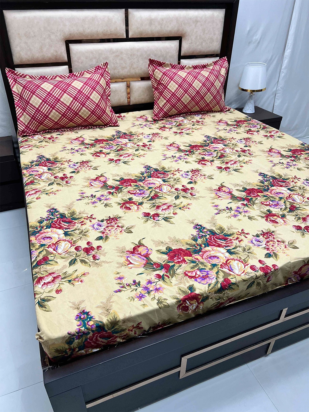 Pure Decor King Size Fitted Double Bed Bedsheet With 2 Pillow Covers 6 ft X 6.3 ft X 1 ft, Beige
Pure Decor King Size Fitted Double Bed Bedsheet With 2 Pillow Covers 6 ft X 6.3 ft X 1 ft, Beige