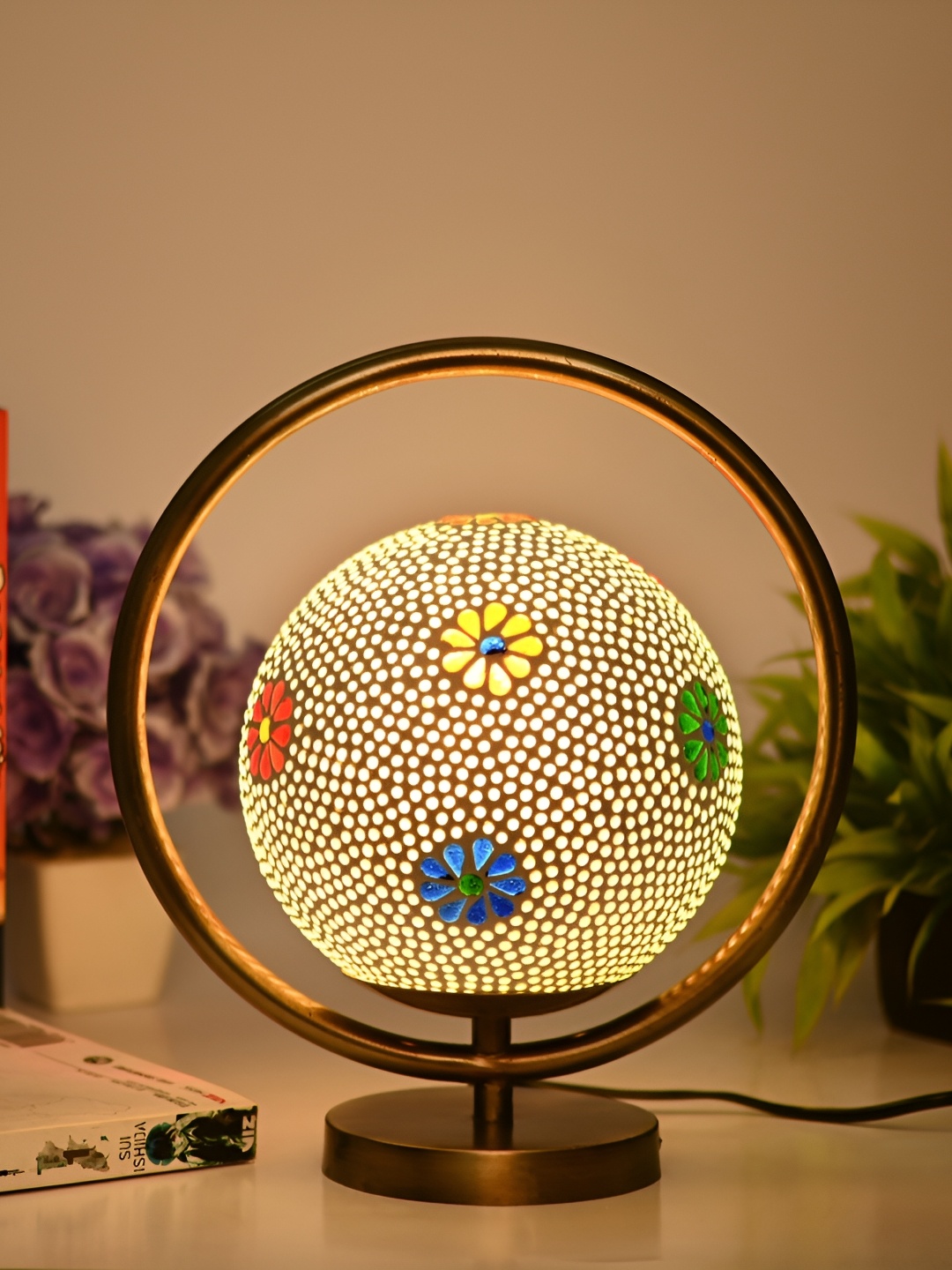 Afast Gold Toned & Green Printed Abstract Shaped Glass Table Lamp with Adjustable Cord
Afast Gold Toned & Green Printed Abstract Shaped Glass Table Lamp with Adjustable Cord