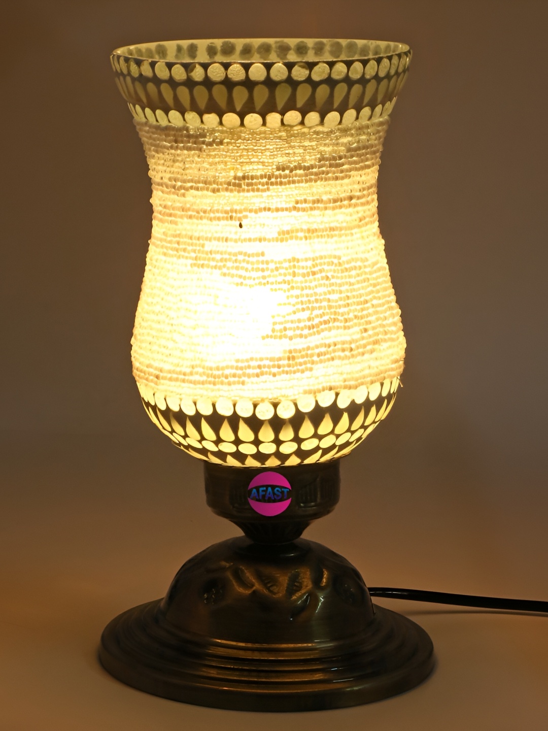 Afast Yellow & Gold Toned Textured Contemporary Glass Table Lamp with Adjustable Cord
Afast Yellow & Gold Toned Textured Contemporary Glass Table Lamp with Adjustable Cord