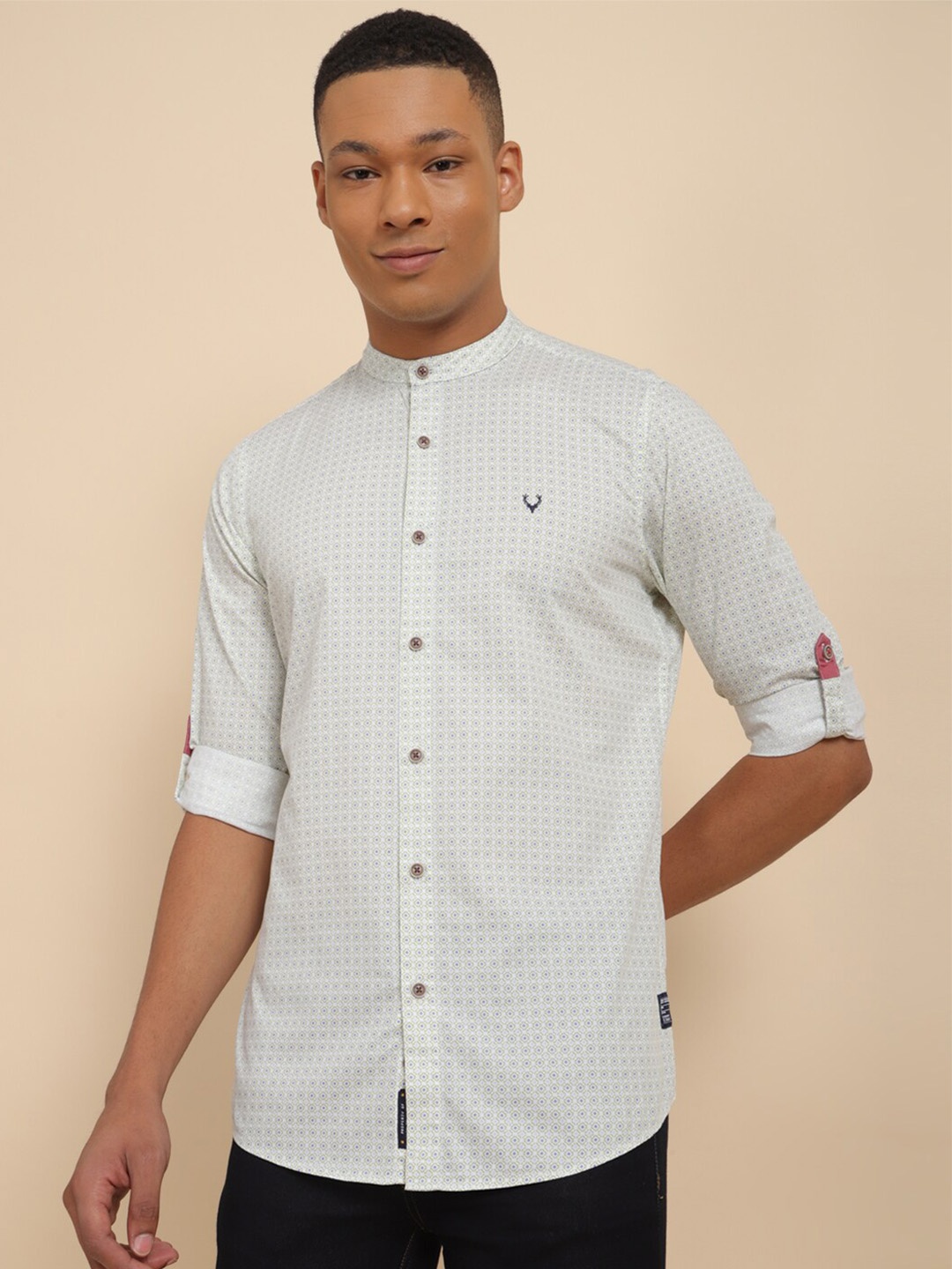 Allen Solly Micro Ditsy Printed Band Collar Roll-Up Sleeves Pure Cotton Casual Shirt, Grey
Allen Solly Micro Ditsy Printed Band Collar Roll-Up Sleeves Pure Cotton Casual Shirt, Grey