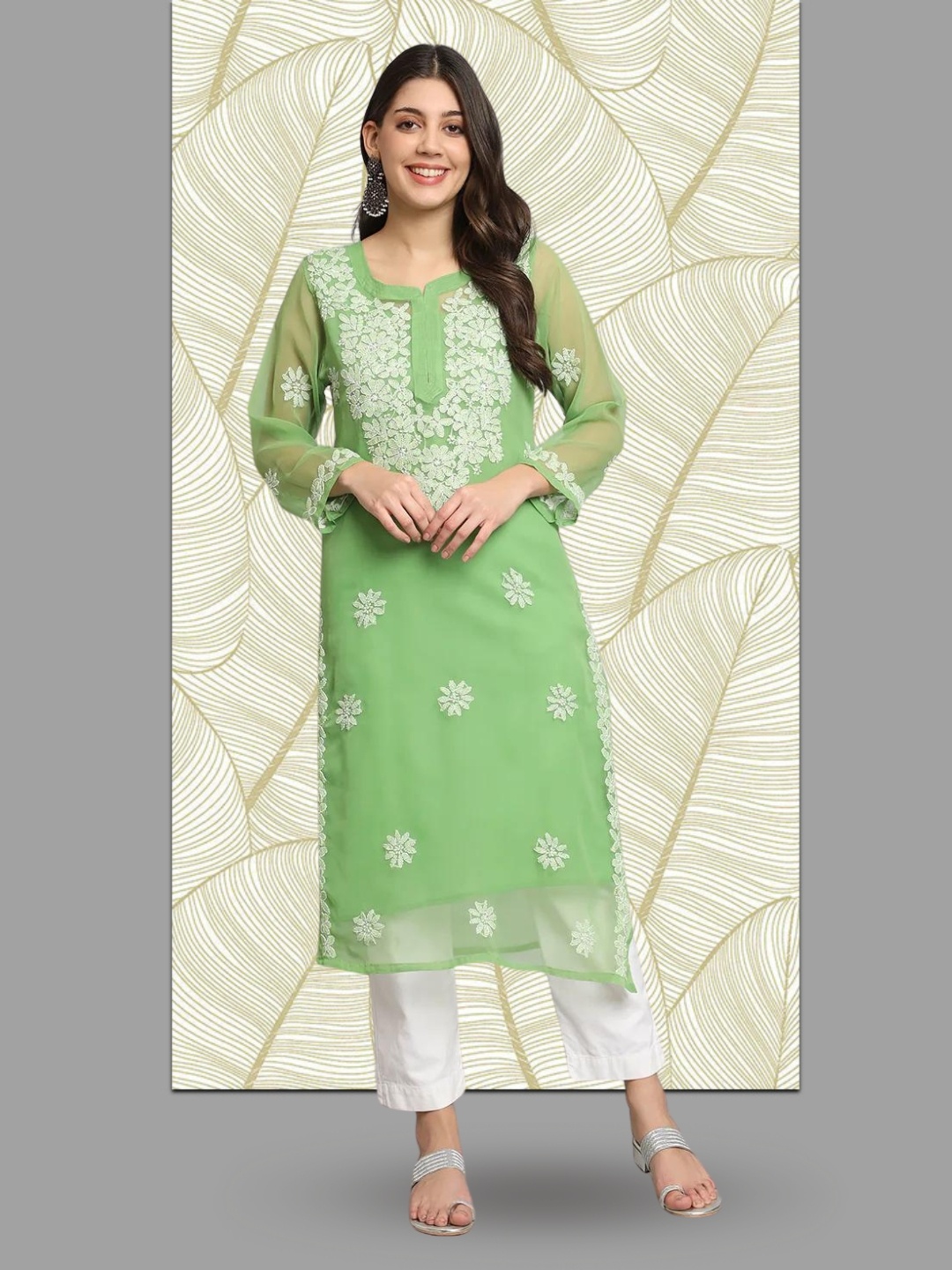 PARAMOUNT CHIKAN Ethnic Motifs Embroidered Lucknowi Chikankari Straight Kurta With Slip, Green
PARAMOUNT CHIKAN Ethnic Motifs Embroidered Lucknowi Chikankari Straight Kurta With Slip, Green