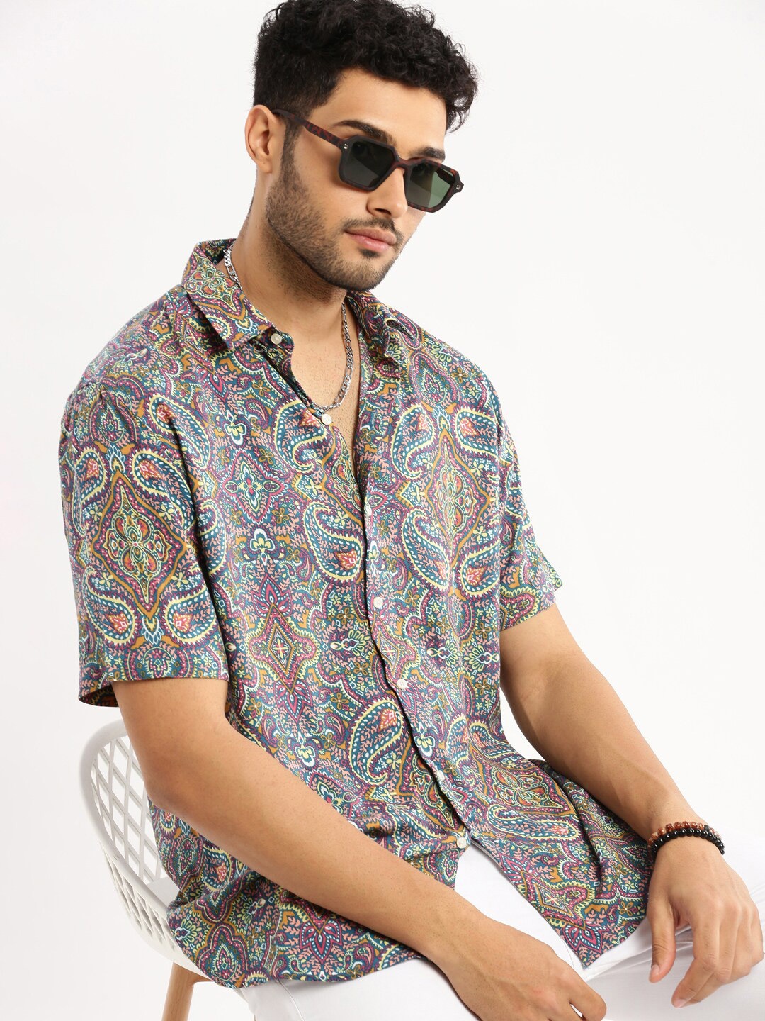 SHOWOFF Spread Collar Smart Slim Fit Ethnic Motifs Printed Casual Cotton Shirt, Teal
SHOWOFF Spread Collar Smart Slim Fit Ethnic Motifs Printed Casual Cotton Shirt, Teal