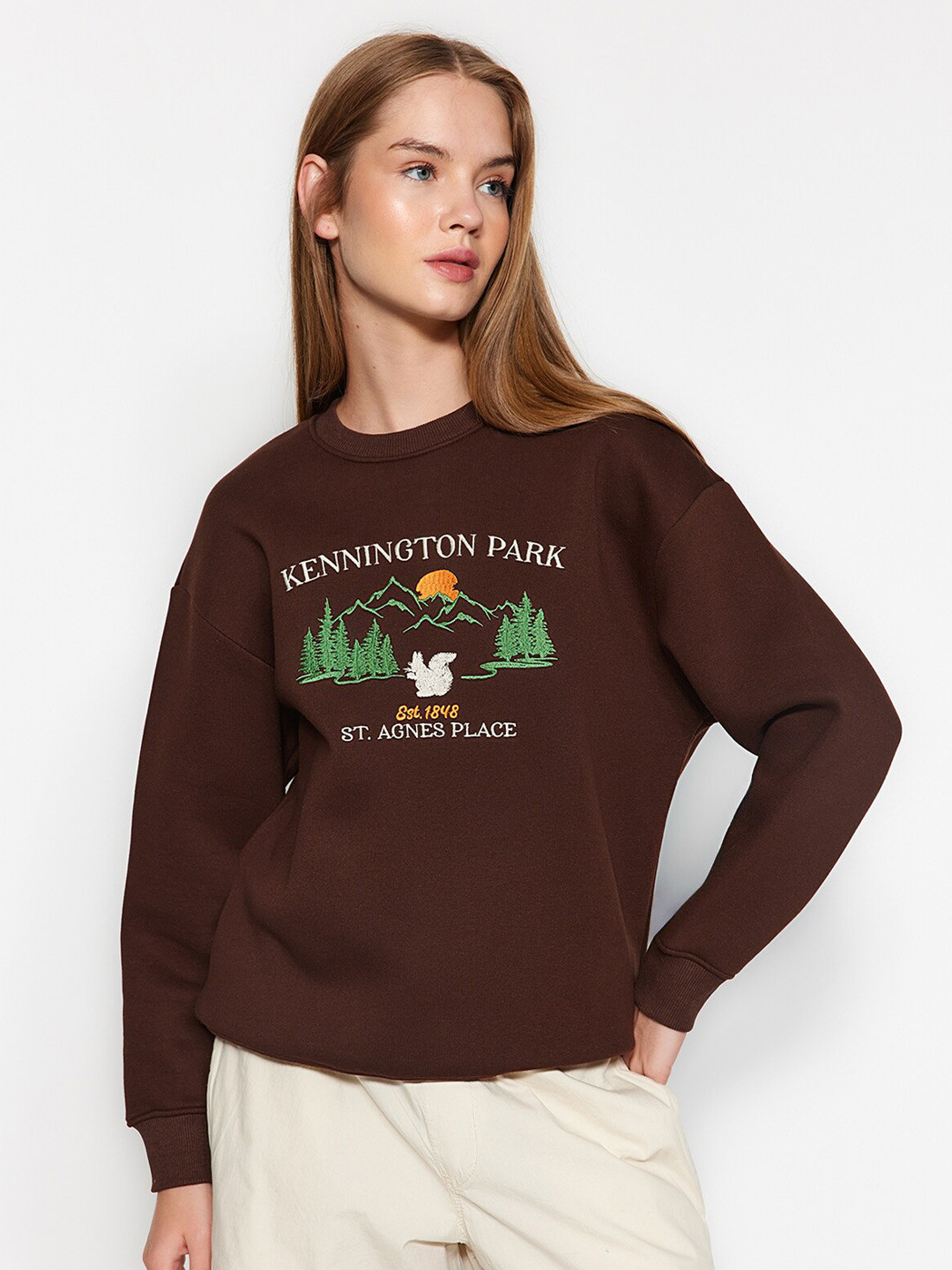 Trendyol Graphic Printed Pullover Sweatshirt, Brown
Trendyol Graphic Printed Pullover Sweatshirt, Brown