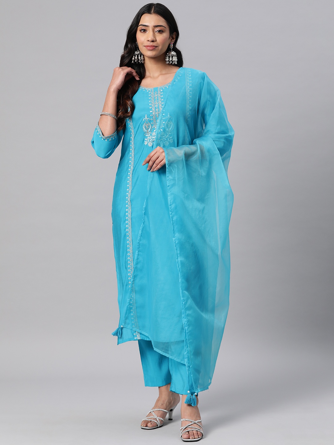 Readiprint Fashions Floral Embroidered Thread Work Silk Kurta with Trousers & Dupatta, Blue
Readiprint Fashions Floral Embroidered Thread Work Silk Kurta with Trousers & Dupatta, Blue