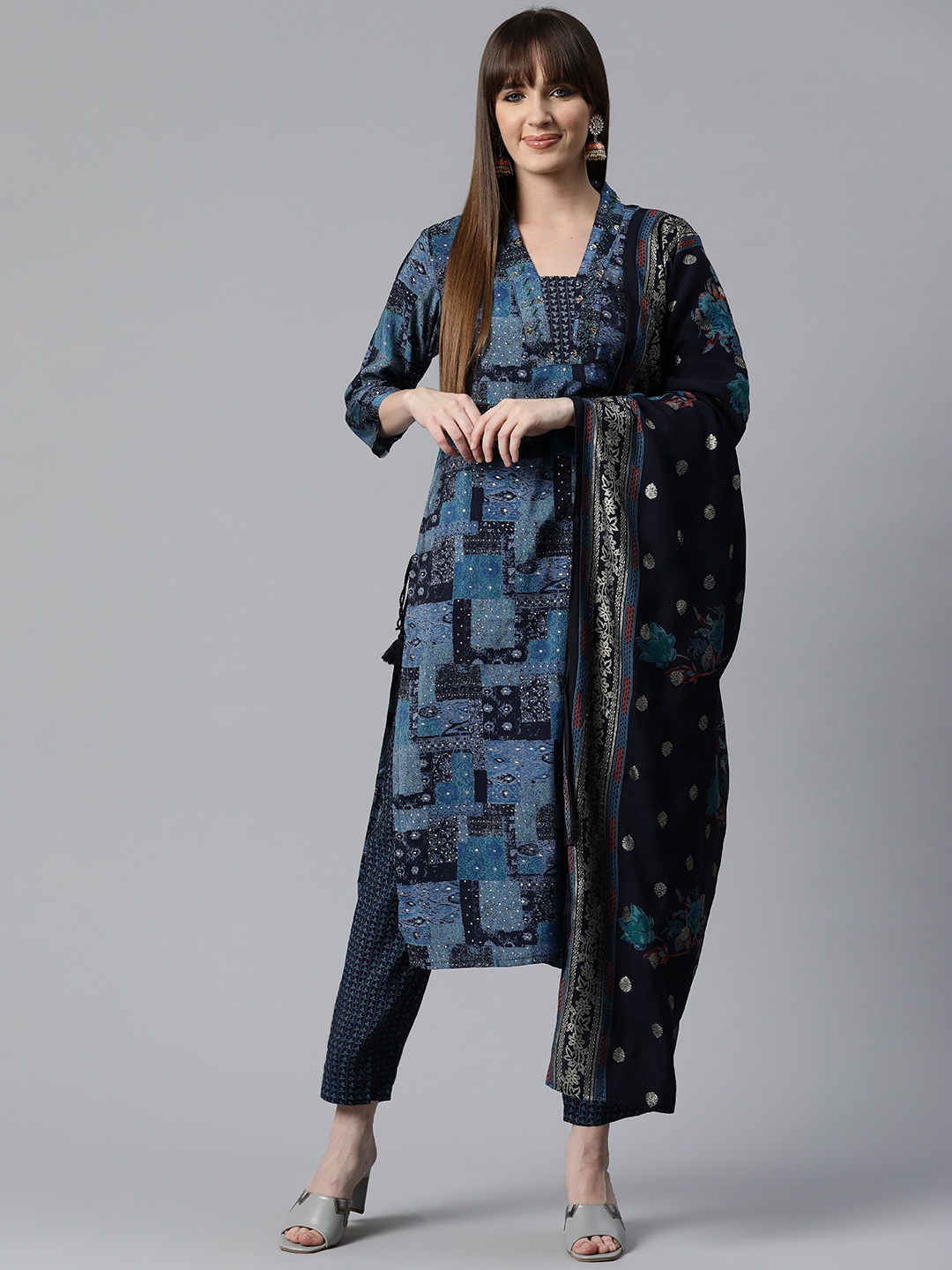 Readiprint Fashions Women Printed Regular Pure Silk Kurta with Trousers & Dupatta, Navy blue
Readiprint Fashions Women Printed Regular Pure Silk Kurta with Trousers & Dupatta, Navy blue
