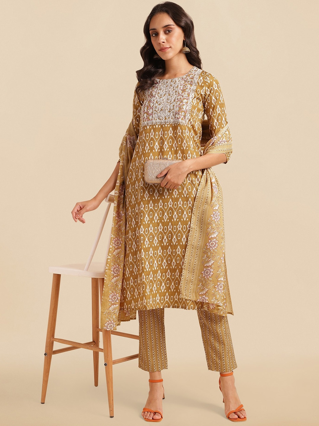 KALINI Ethnic Motifs Printed Sequinned Pure Cotton Kurta With Trousers & Dupatta, Beige
KALINI Ethnic Motifs Printed Sequinned Pure Cotton Kurta With Trousers & Dupatta, Beige