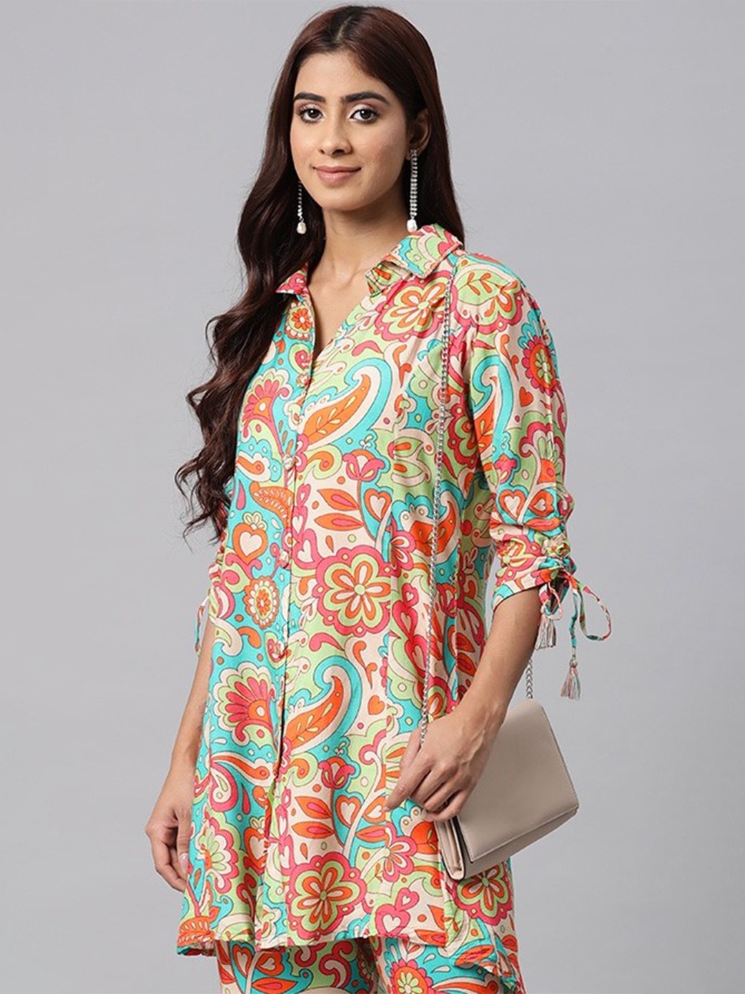 Readiprint Women Ethnic Motifs Printed Pure Silk Tunic with Trousers, Turquoise blue
Readiprint Women Ethnic Motifs Printed Pure Silk Tunic with Trousers, Turquoise blue