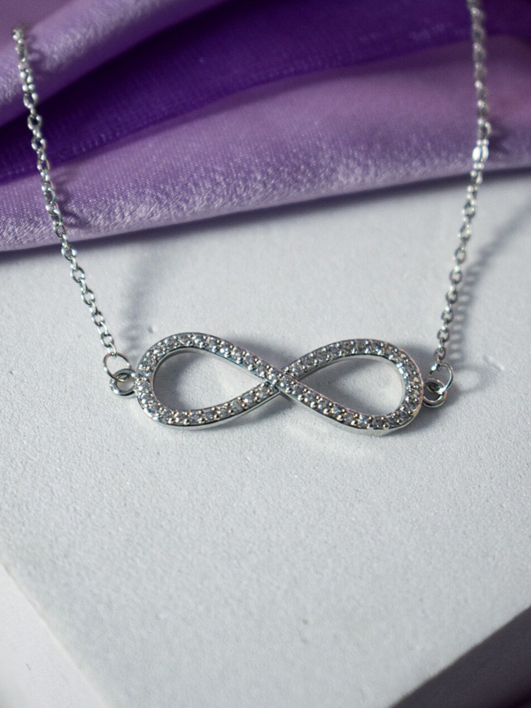 DressBerry Silver-Toned Stainless Steel Artificial Stones Studded Necklace 
DressBerry Silver-Toned Stainless Steel Artificial Stones Studded Necklace