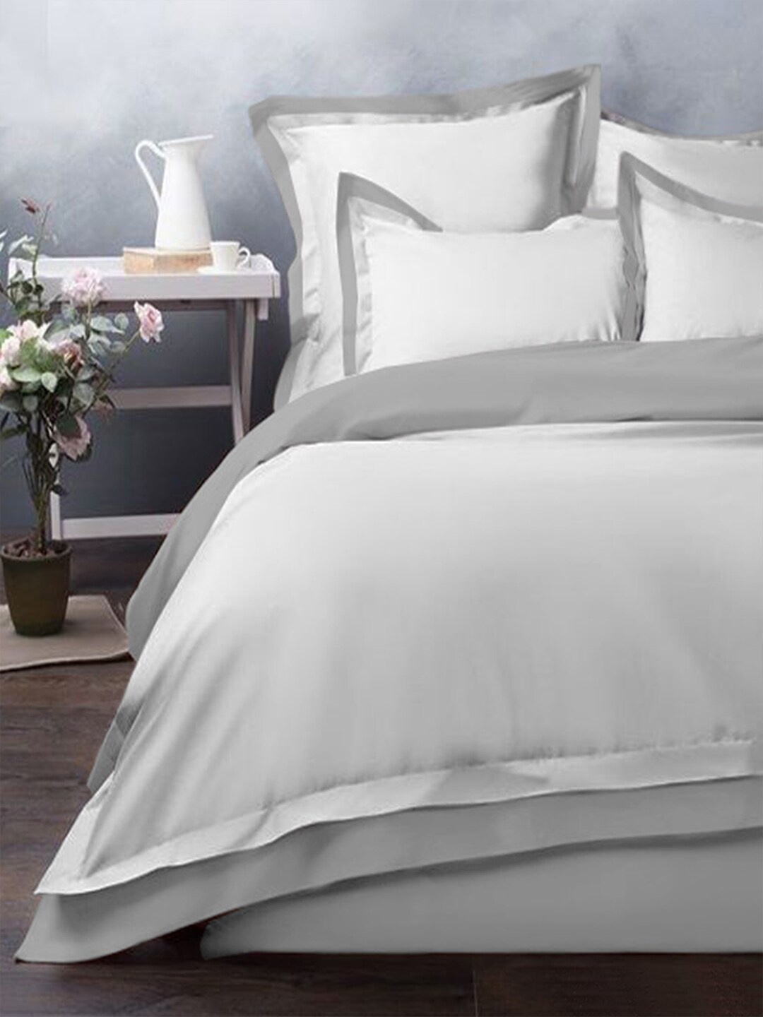 THE WHITE MOSS Silver-Toned Heavy Winter 150 GSM Single Bed Comforter With Pillow Cover
THE WHITE MOSS Silver-Toned Heavy Winter 150 GSM Single Bed Comforter With Pillow Cover