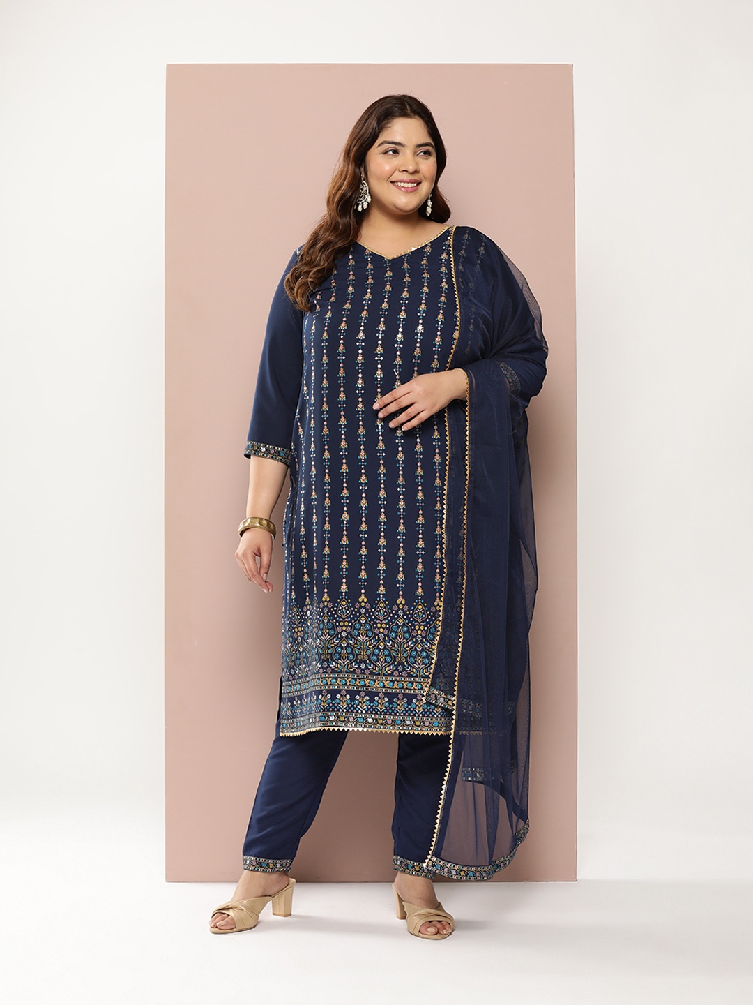 Sztori Women Floral Printed Regular Gotta Patti Kurta with Trousers & Dupatta, Navy blue
Sztori Women Floral Printed Regular Gotta Patti Kurta with Trousers & Dupatta, Navy blue