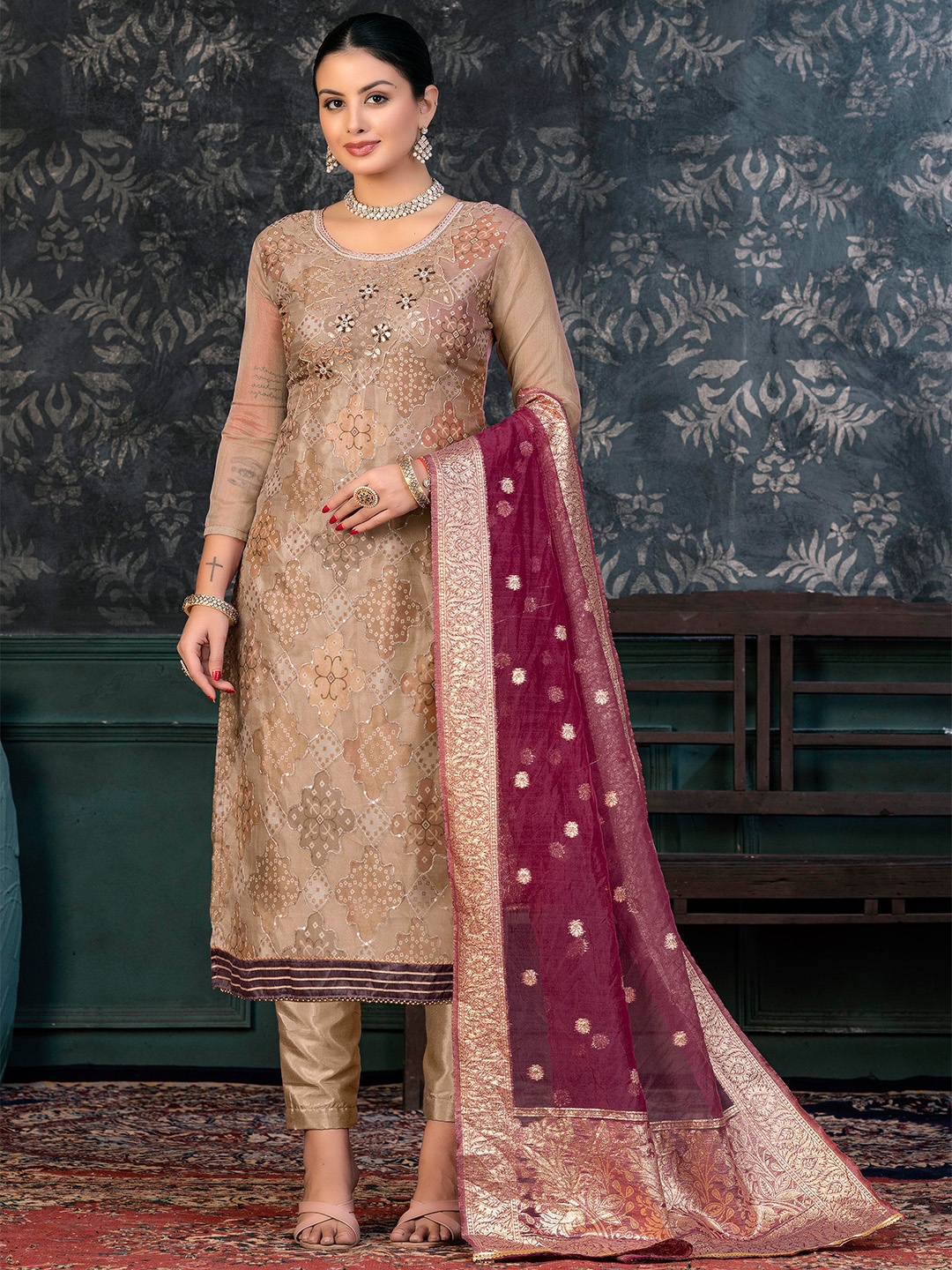 KALINI Ethnic Motifs Printed Gotta Patti Organza Unstitched Dress Material, Burgundy
KALINI Ethnic Motifs Printed Gotta Patti Organza Unstitched Dress Material, Burgundy