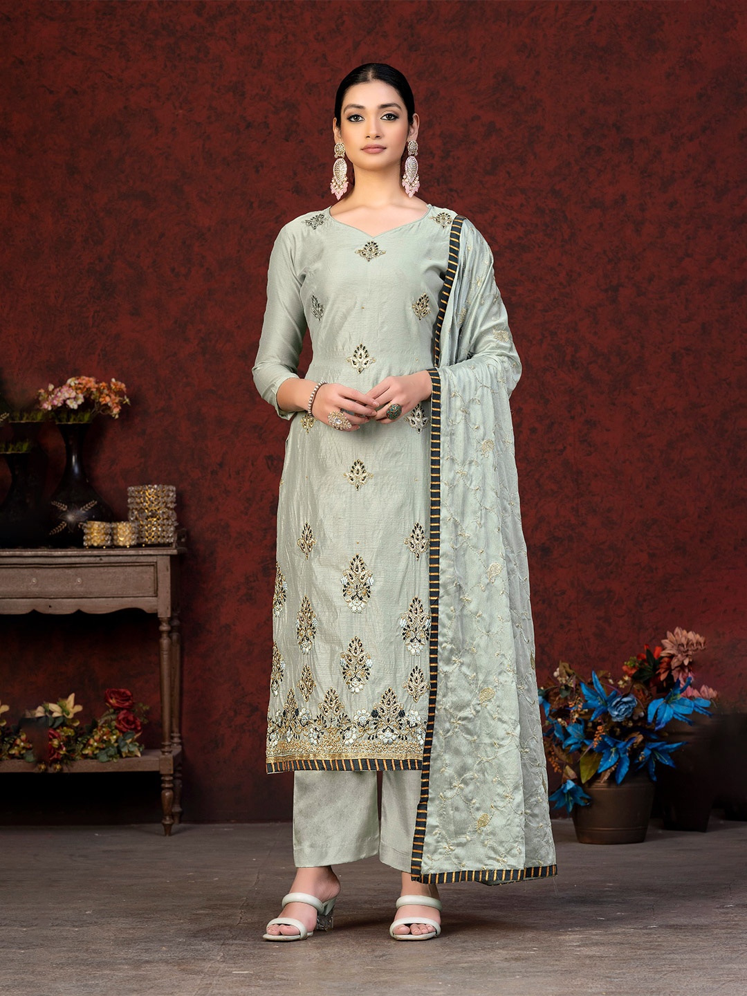 KALINI Ethnic Motifs Embroidered Beads and Stones Detail Unstitched Dress Material, Grey
KALINI Ethnic Motifs Embroidered Beads and Stones Detail Unstitched Dress Material, Grey