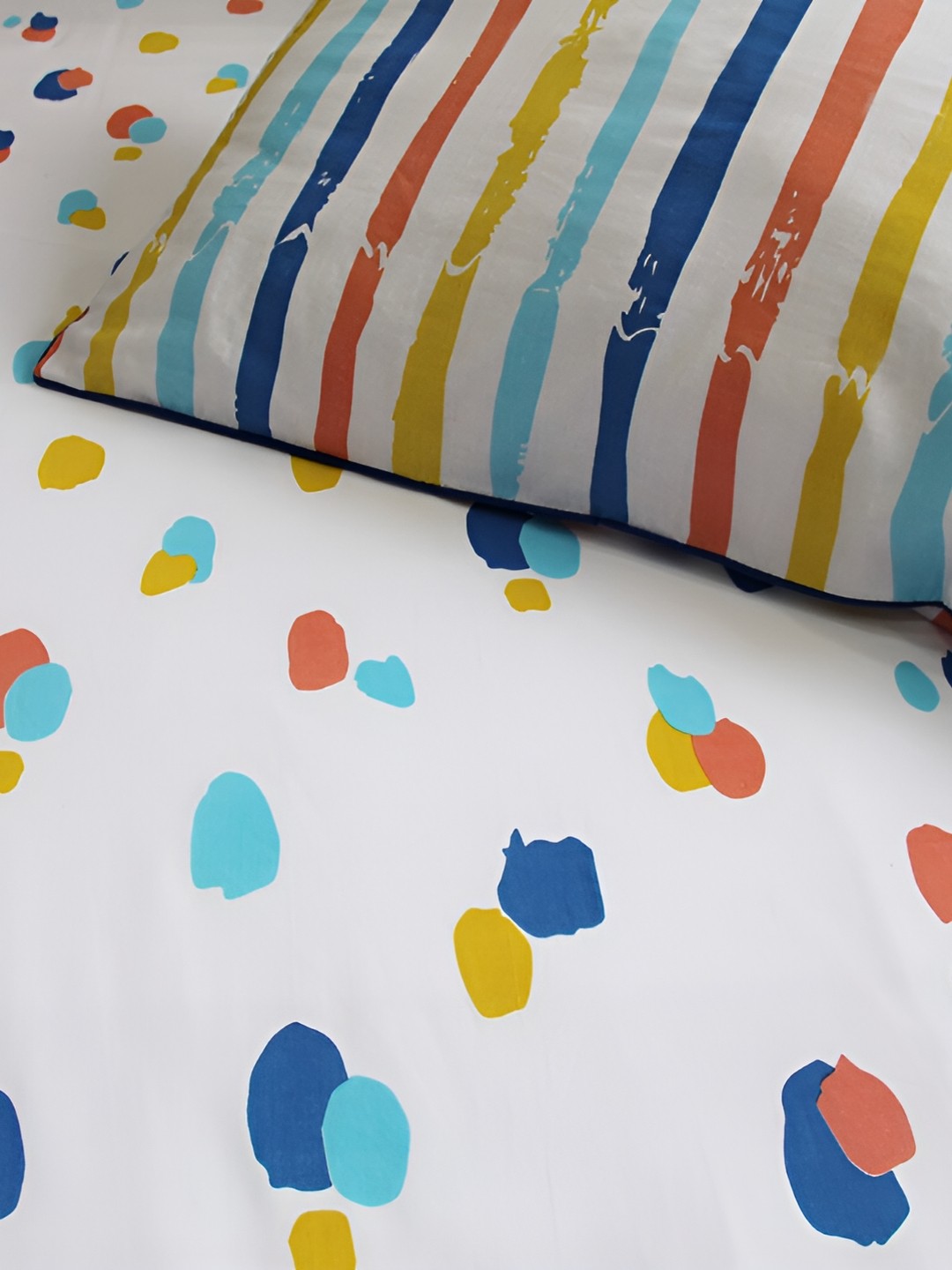 Silverlinen Dots and Stripes Printed 250 TC Single Bedsheet with 1 Pillow Cover, Blue
Silverlinen Dots and Stripes Printed 250 TC Single Bedsheet with 1 Pillow Cover, Blue