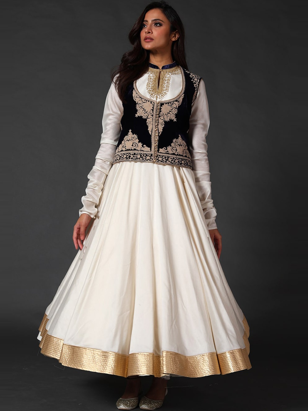 Rohit Bal Ethnic Motifs Printed Silk A Line Maxi Ethnic Dress With Jacket, Off white
Rohit Bal Ethnic Motifs Printed Silk A Line Maxi Ethnic Dress With Jacket, Off white
