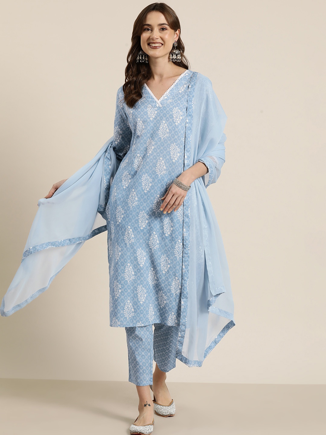 HERE&NOW Women Floral Printed Regular Pure Cotton Kurta with Palazzos & Dupatta, Turquoise blue
HERE&NOW Women Floral Printed Regular Pure Cotton Kurta with Palazzos & Dupatta, Turquoise blue
