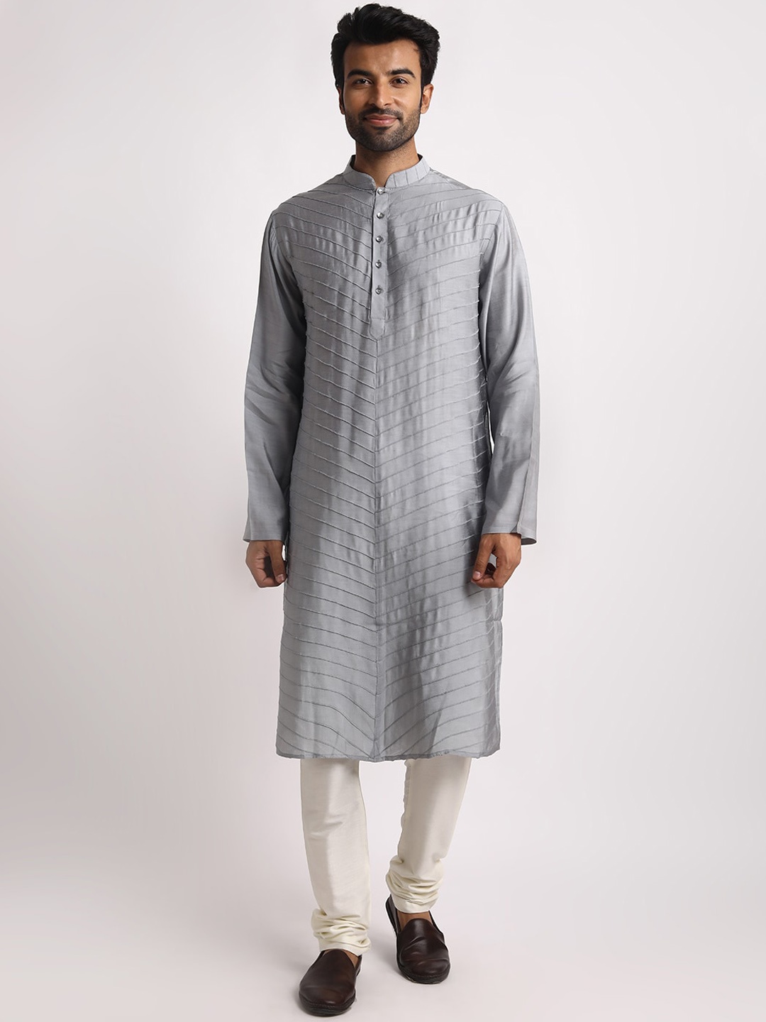 Streaks & Crosses Geometric Self Design Mandarin Collar Pure Silk Kurta with Churidar, Grey
Streaks & Crosses Geometric Self Design Mandarin Collar Pure Silk Kurta with Churidar, Grey