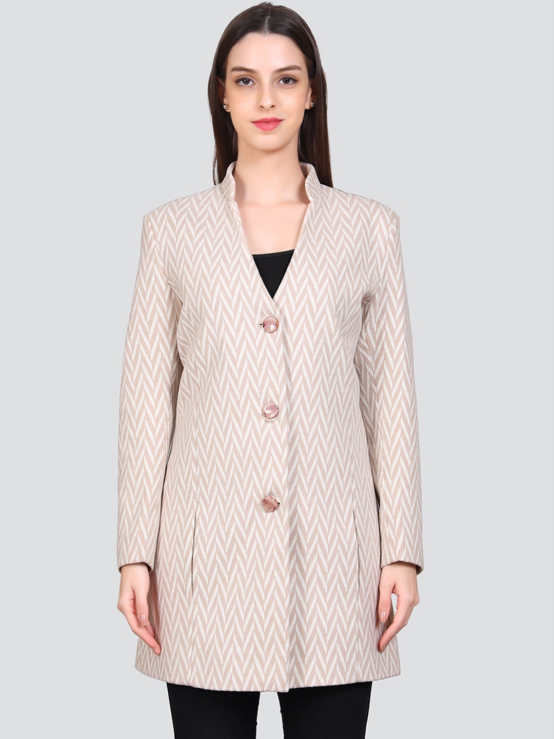 YOUNG CLUB CLASSIC Geometric Printed Mandarin Collar Long Sleeves Wool Longline Overcoat, Beige
YOUNG CLUB CLASSIC Geometric Printed Mandarin Collar Long Sleeves Wool Longline Overcoat, Beige