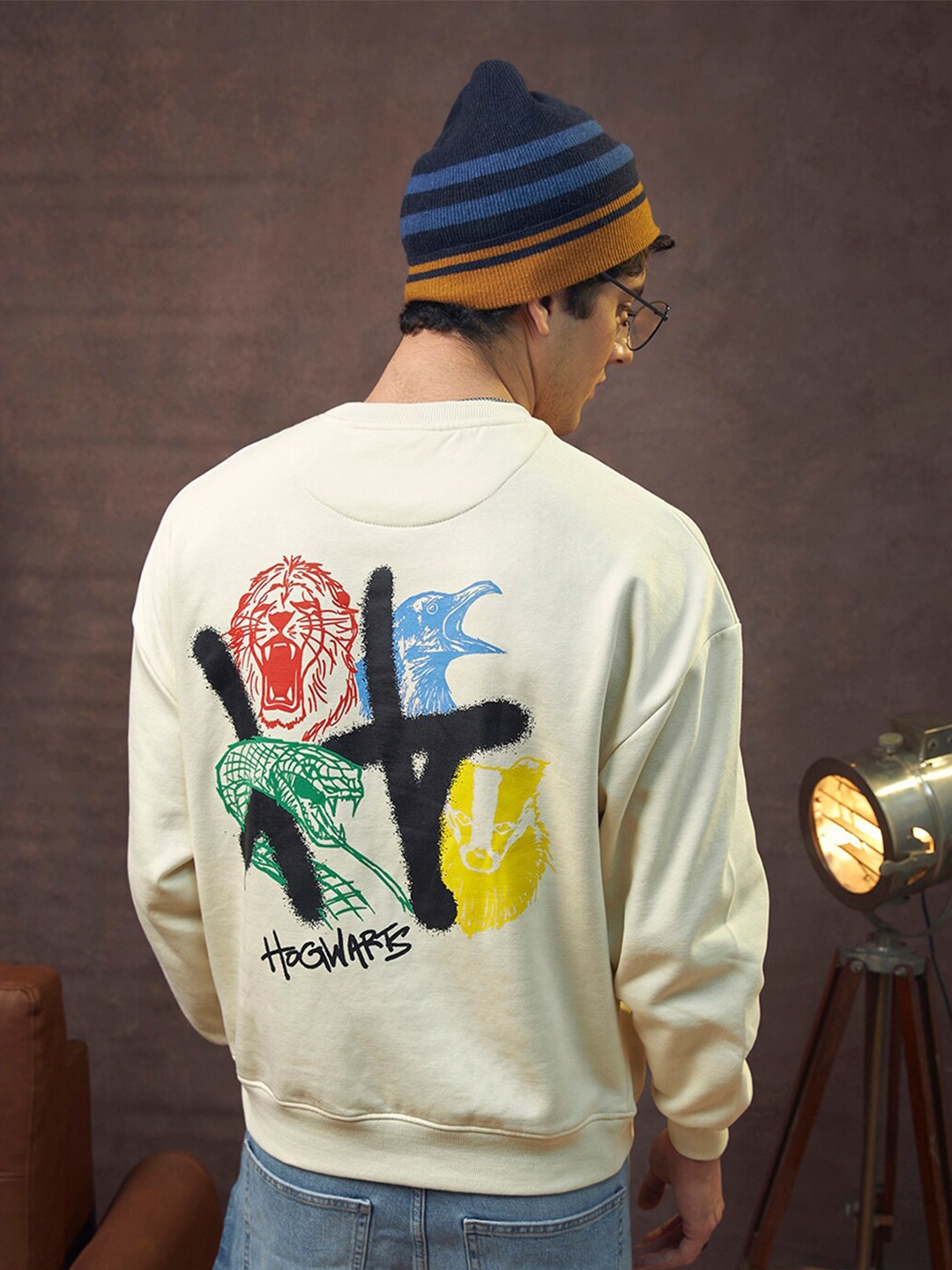 Bewakoof Official Harry Potter Merchandise Printed Fleece Oversized Pullover Sweatshirt, Off white
Bewakoof Official Harry Potter Merchandise Printed Fleece Oversized Pullover Sweatshirt, Off white