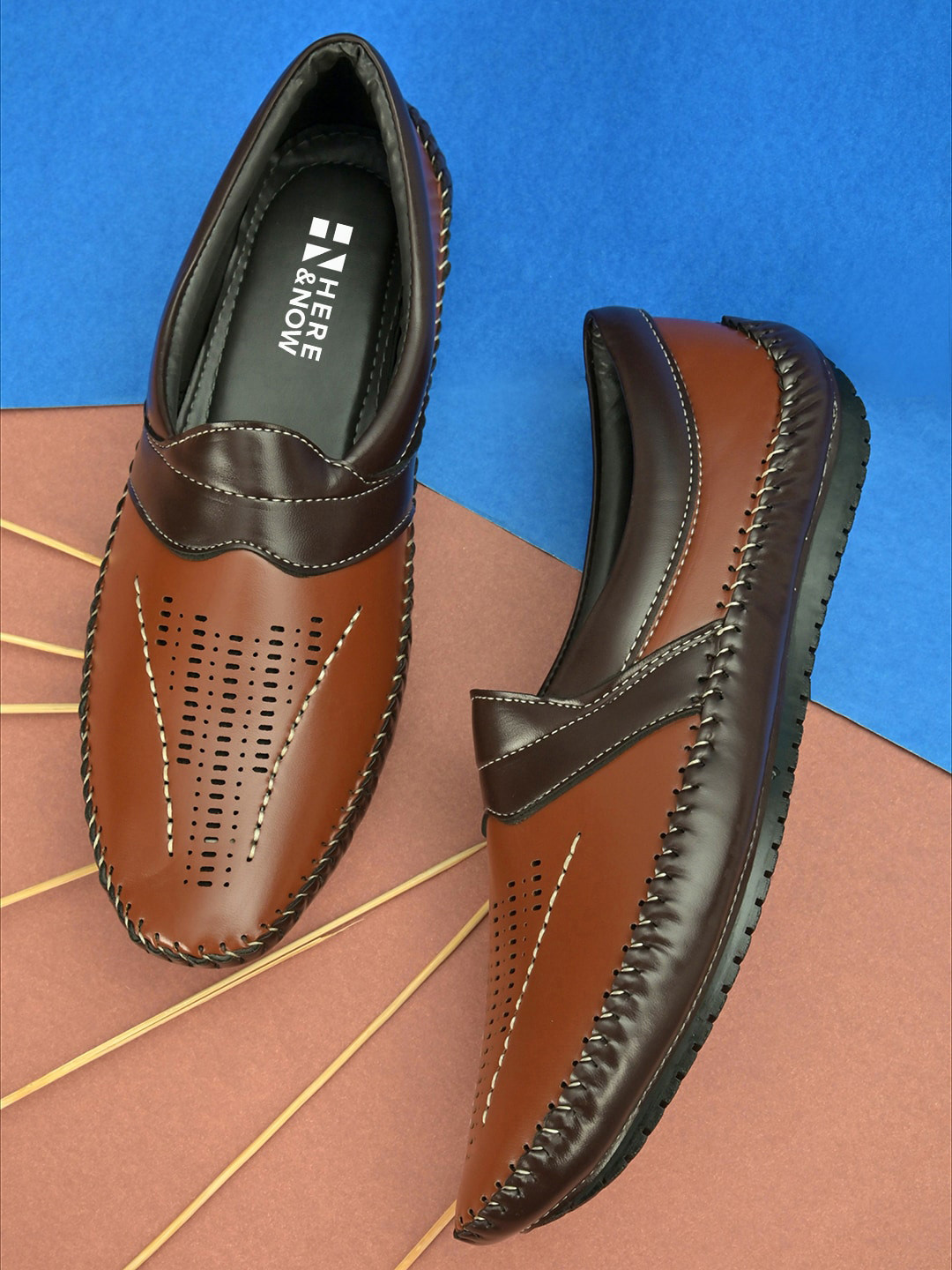 HERE&NOW Men Tan Brown & Black Perforations Lightweight Antibacterial Loafers
HERE&NOW Men Tan Brown & Black Perforations Lightweight Antibacterial Loafers
