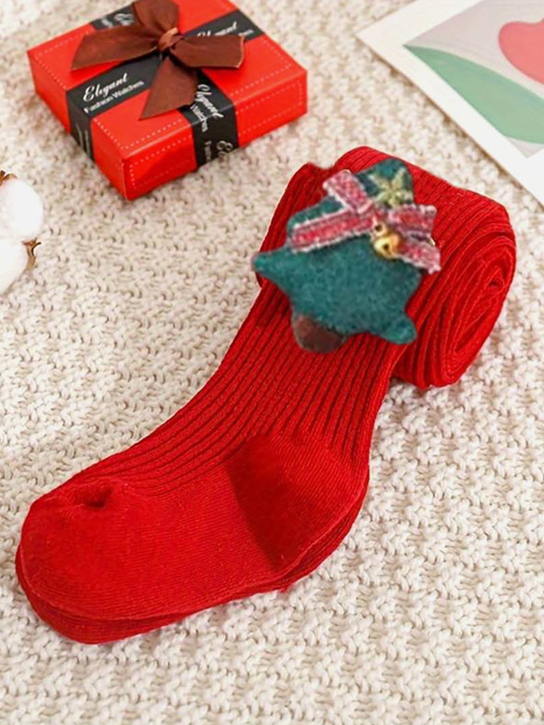 Little Surprise Box LLP Kids Christmas Glitter Xmas Tree Full Length Stockings, Red
Little Surprise Box LLP Kids Christmas Glitter Xmas Tree Full Length Stockings, Red