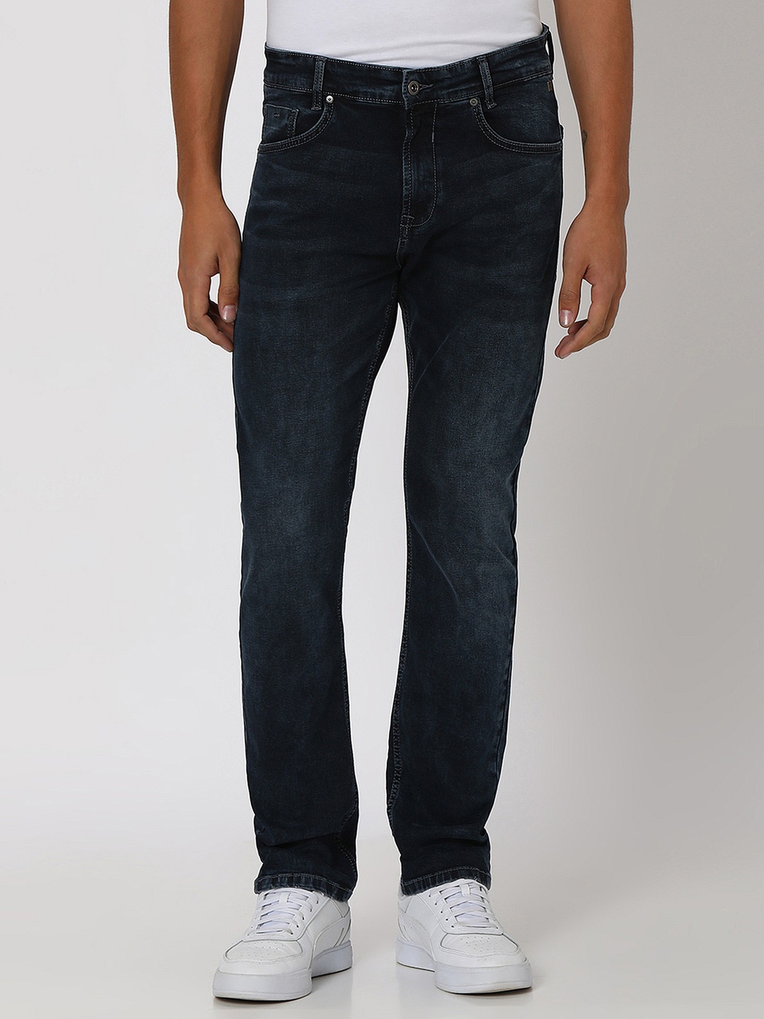 Mufti Men Originals Mid Rise Clean Look Relaxed Straight Fit Stretchable Jeans, Navy blue
Mufti Men Originals Mid Rise Clean Look Relaxed Straight Fit Stretchable Jeans, Navy blue