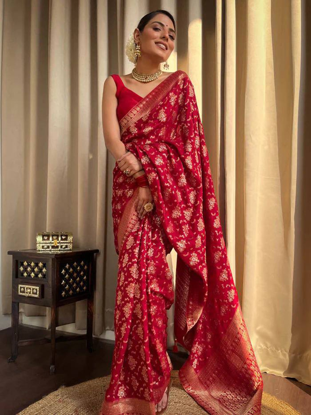 TIEXA Ethnic Motifs Pure Silk Banarasi Saree, Red