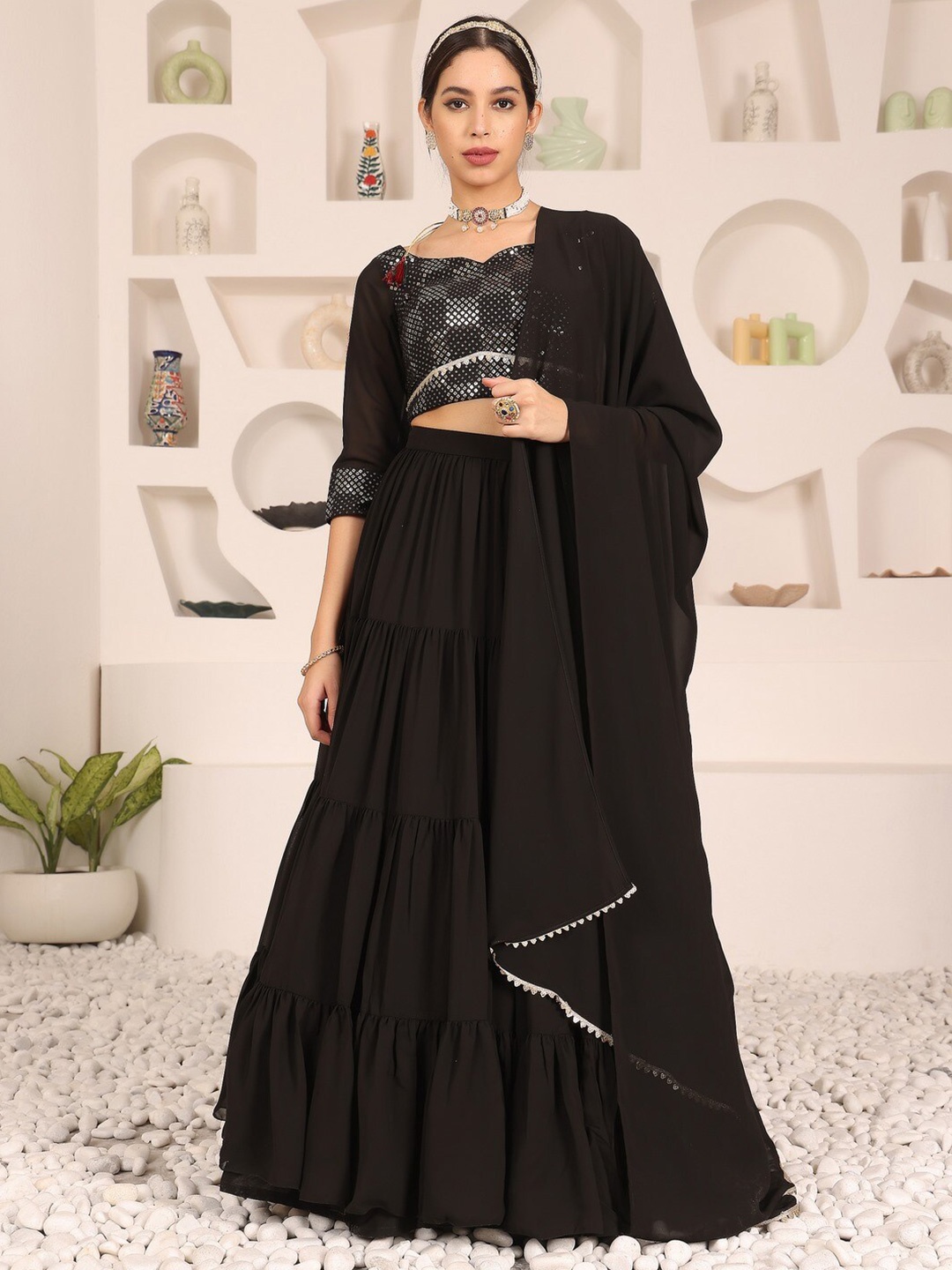 Ethnovog Embroidered Sweetheart Neck Ready to Wear Lehenga & Blouse With Dupatta, Black
Ethnovog Embroidered Sweetheart Neck Ready to Wear Lehenga & Blouse With Dupatta, Black