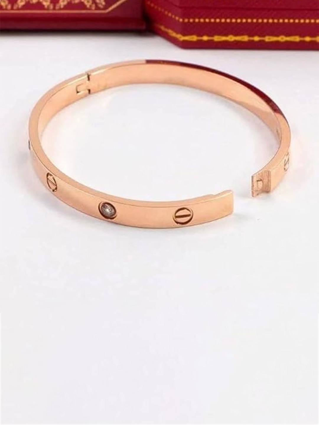 KARISHMA KREATIONS Unisex Rose Gold-Plated Stainless Steel Stones Studded Kada Bracelet
KARISHMA KREATIONS Unisex Rose Gold-Plated Stainless Steel Stones Studded Kada Bracelet