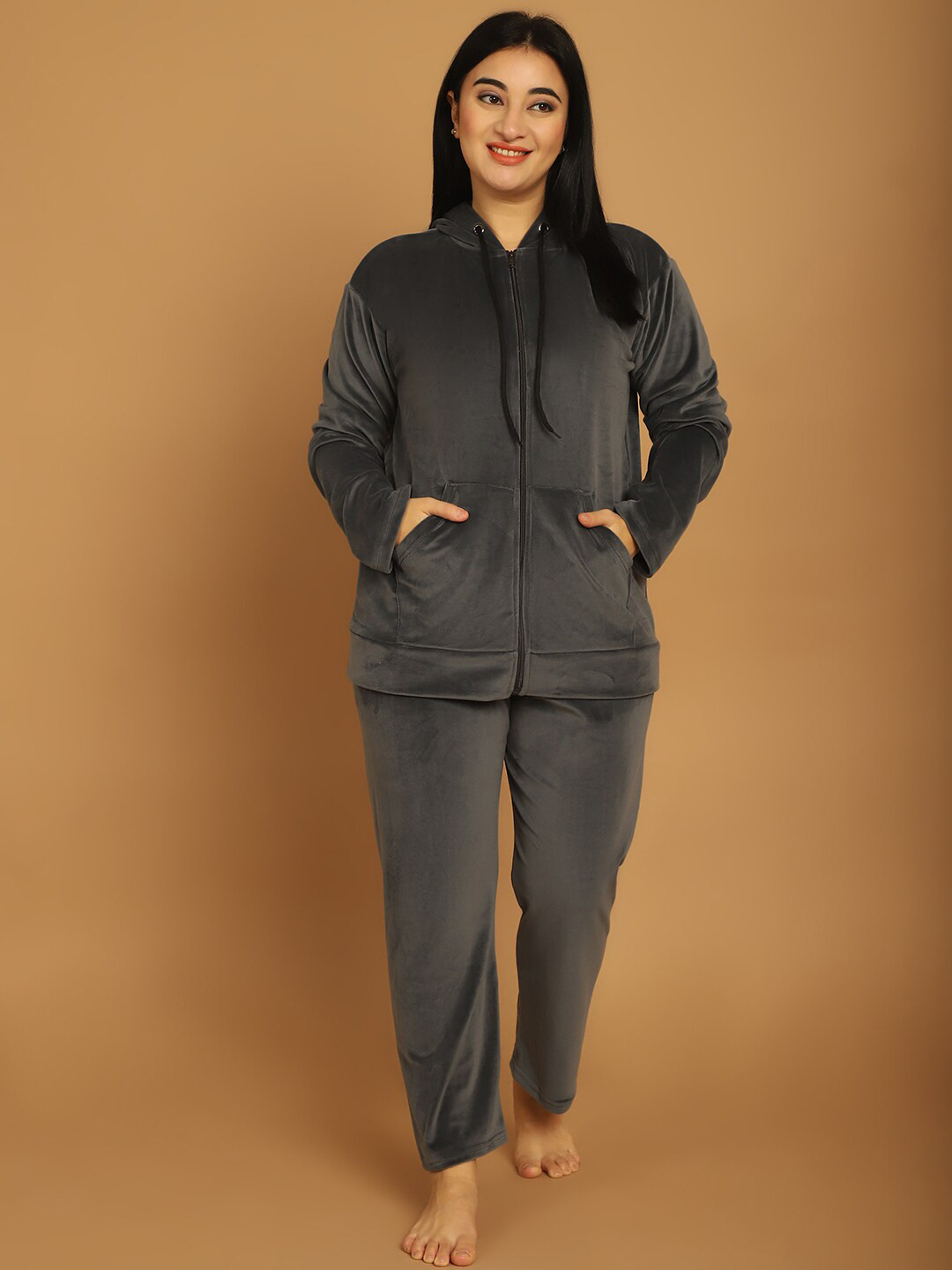 TAG 7 Hooded Long Sleeves Velvet Night suit, Grey
TAG 7 Hooded Long Sleeves Velvet Night suit, Grey