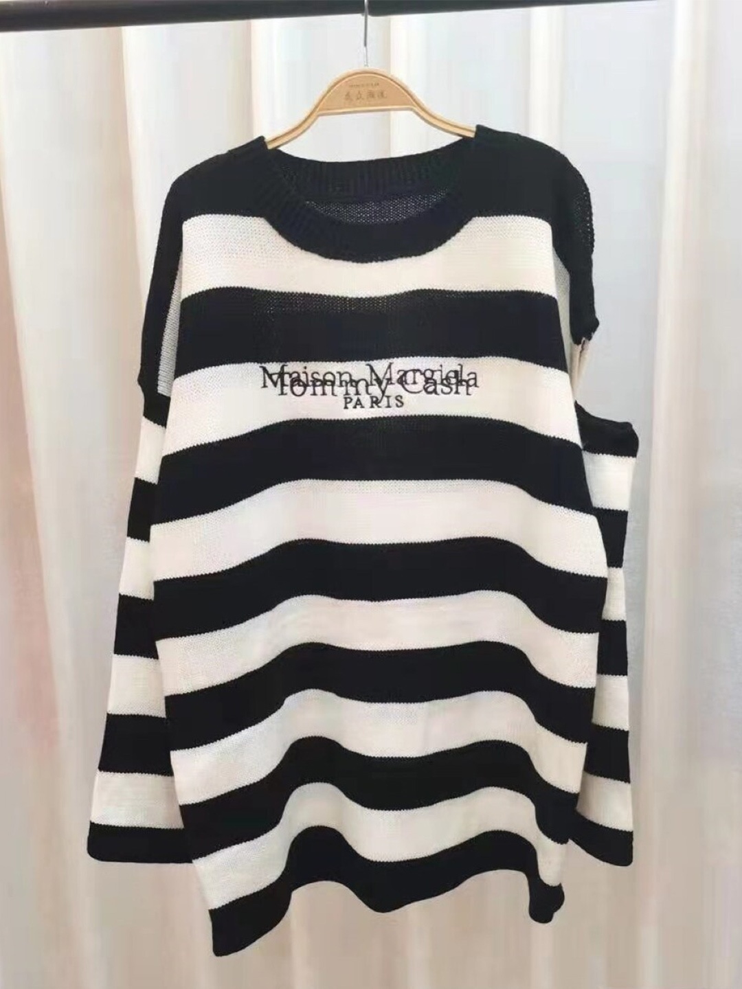 StyleCast Black & White Girls Horizontal Striped Cold-Shoulder Sleeves Pure Acrylic Top
StyleCast Black & White Girls Horizontal Striped Cold-Shoulder Sleeves Pure Acrylic Top