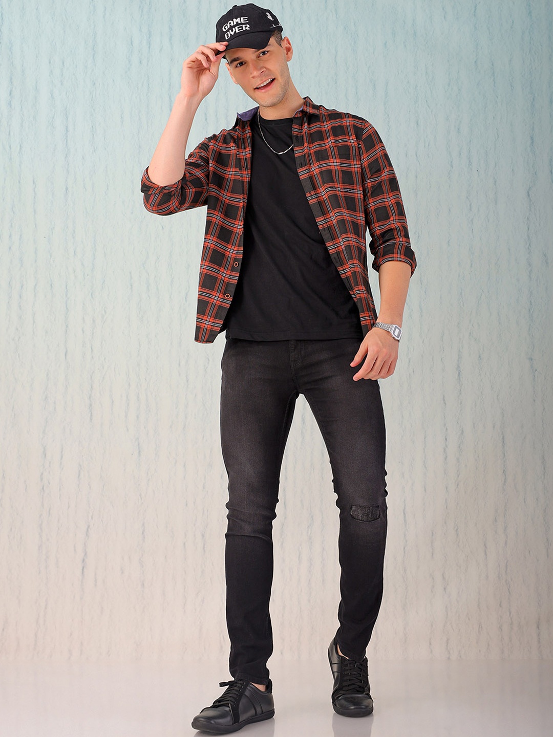 Hardsoda by The Indian Garage Co Men Slim Fit Mid Rise Slash Knee Stretchable Jeans, Black
Hardsoda by The Indian Garage Co Men Slim Fit Mid Rise Slash Knee Stretchable Jeans, Black