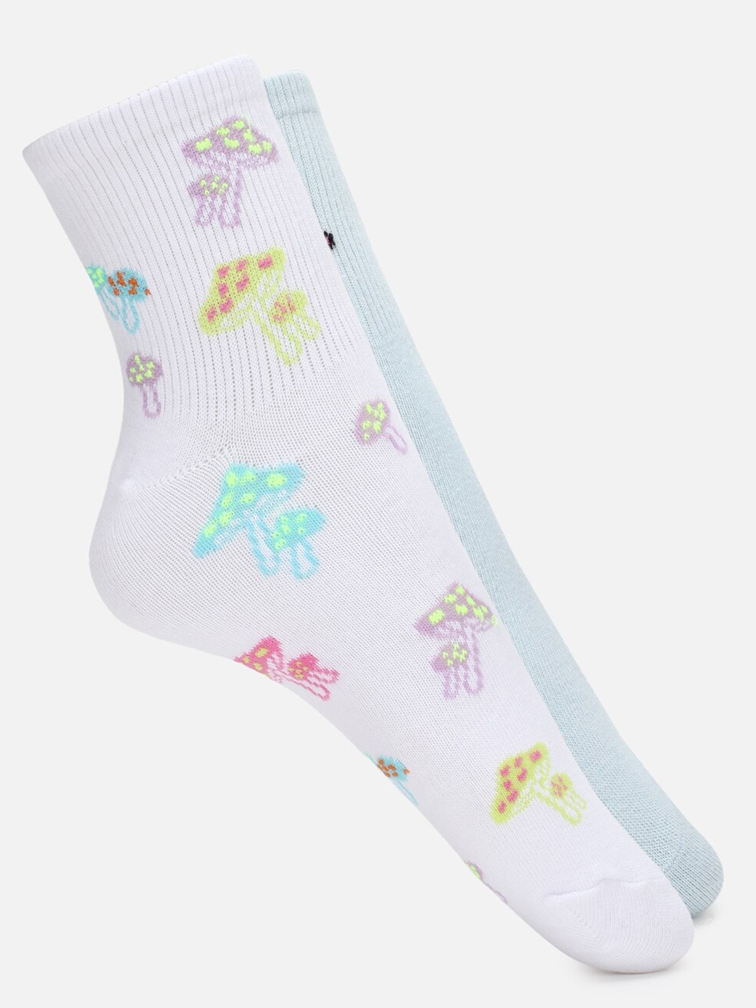AMERICAN EAGLE OUTFITTERS Women Pack Of 2 Pure Cotton Patterned Ankle-Length Socks, White
AMERICAN EAGLE OUTFITTERS Women Pack Of 2 Pure Cotton Patterned Ankle-Length Socks, White