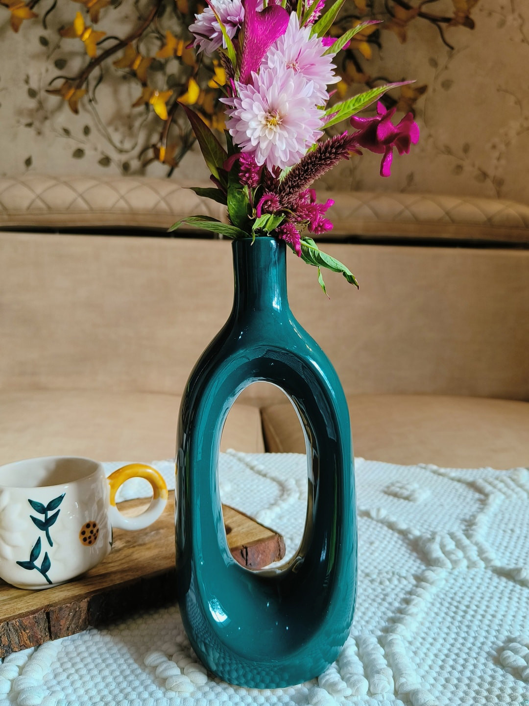 NIYARA Green Ceramic Flower Vases 
NIYARA Green Ceramic Flower Vases