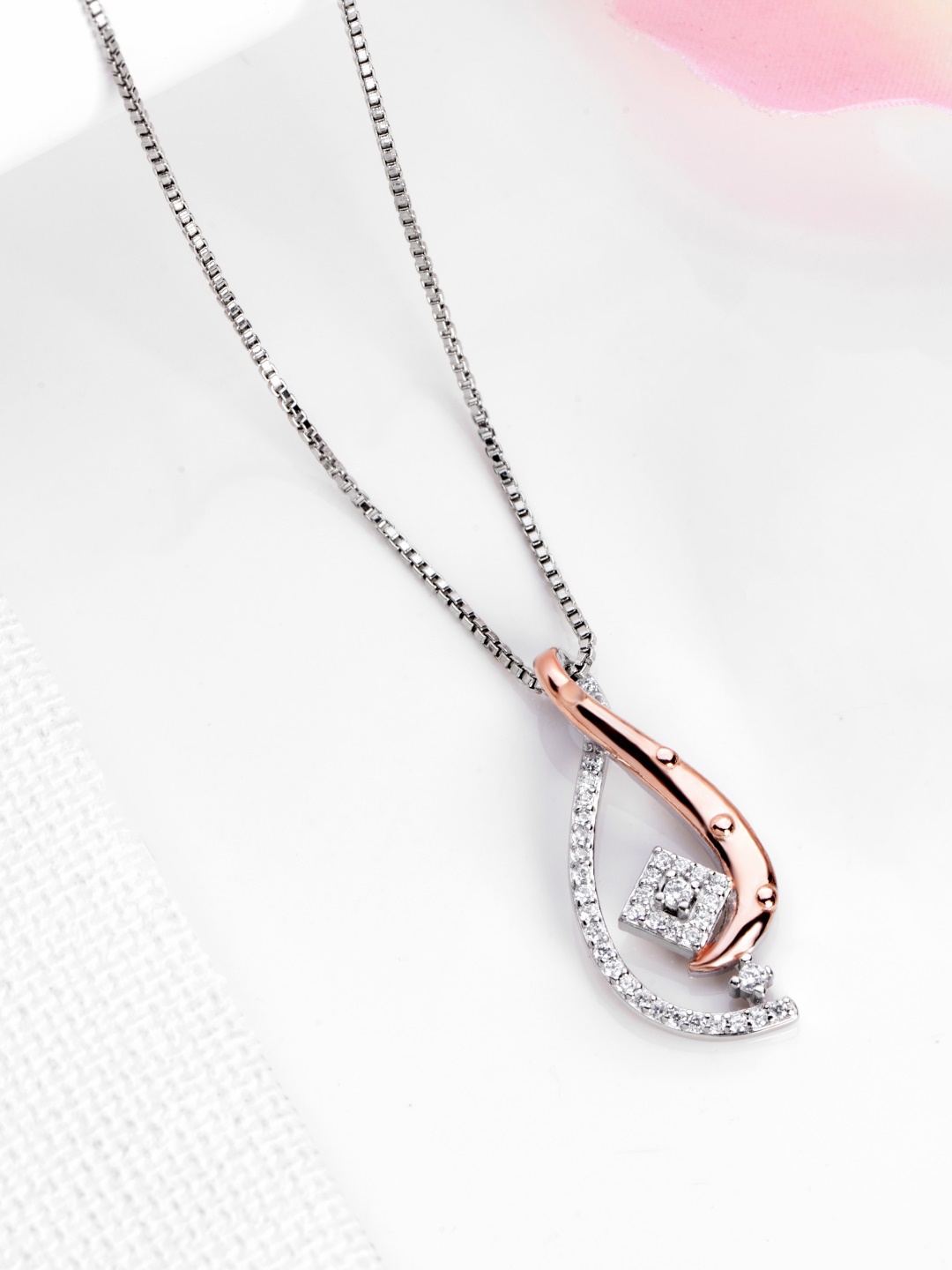 Zavya 925 Pure Sterling Silver Rhodium-Plated Contemporary CZ Pendant with Chain, Multi
Zavya 925 Pure Sterling Silver Rhodium-Plated Contemporary CZ Pendant with Chain, Multi