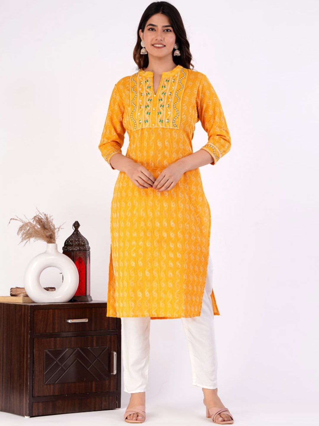 GLIDER GIRL Floral Printed Mandarin Collar Thread Work Straight Kurta With Trousers, Yellow
GLIDER GIRL Floral Printed Mandarin Collar Thread Work Straight Kurta With Trousers, Yellow