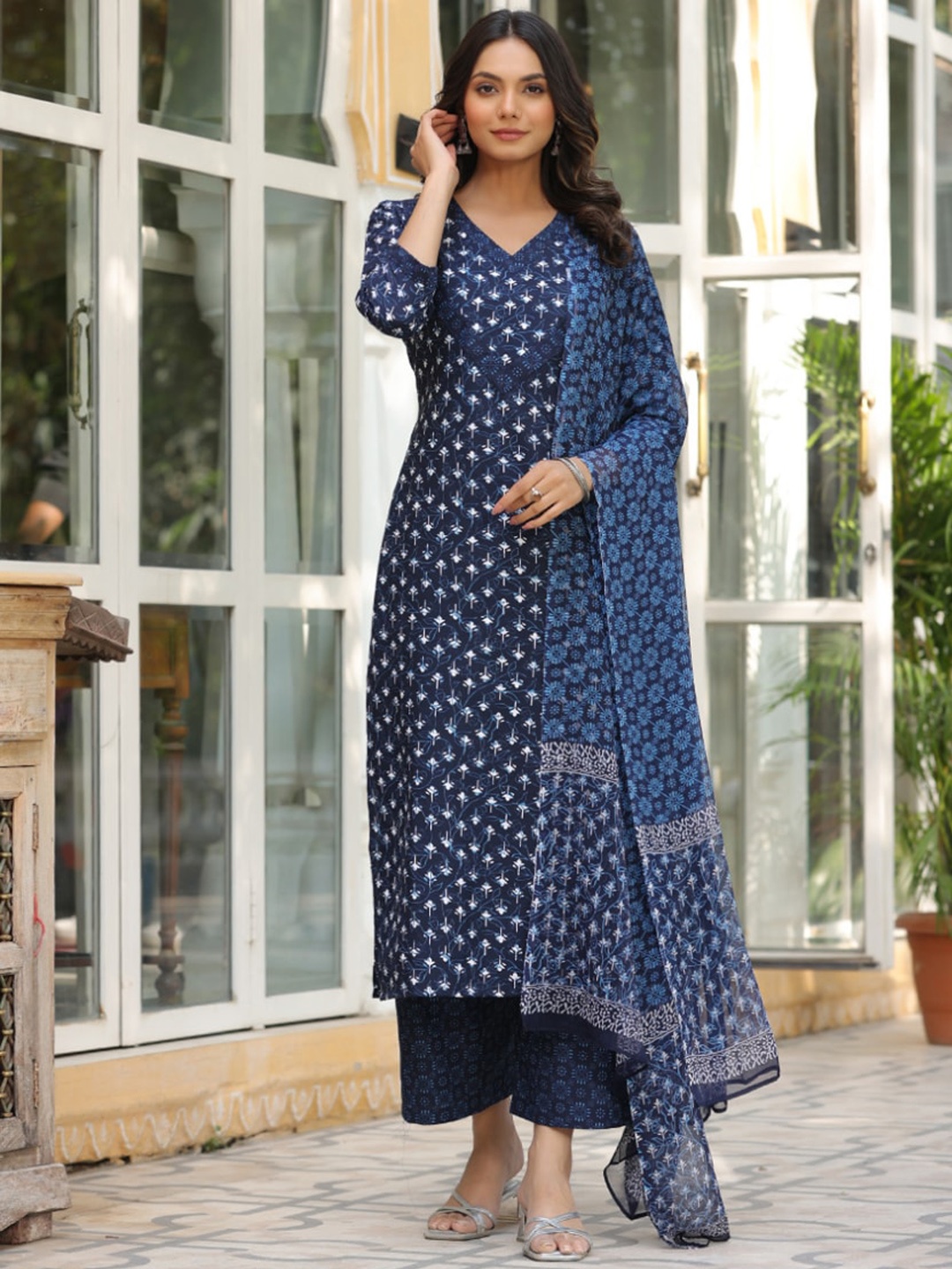 KALINI Ethnic Motifs Printed V-Neck Straight Kurta & Trouser With Dupatta, Navy blue
KALINI Ethnic Motifs Printed V-Neck Straight Kurta & Trouser With Dupatta, Navy blue