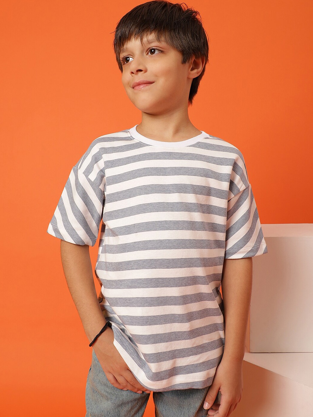 TALES & STORIES Boys Striped Drop Shoulder Sleeves Pure Cotton Oversized T-shirt, White
TALES & STORIES Boys Striped Drop Shoulder Sleeves Pure Cotton Oversized T-shirt, White