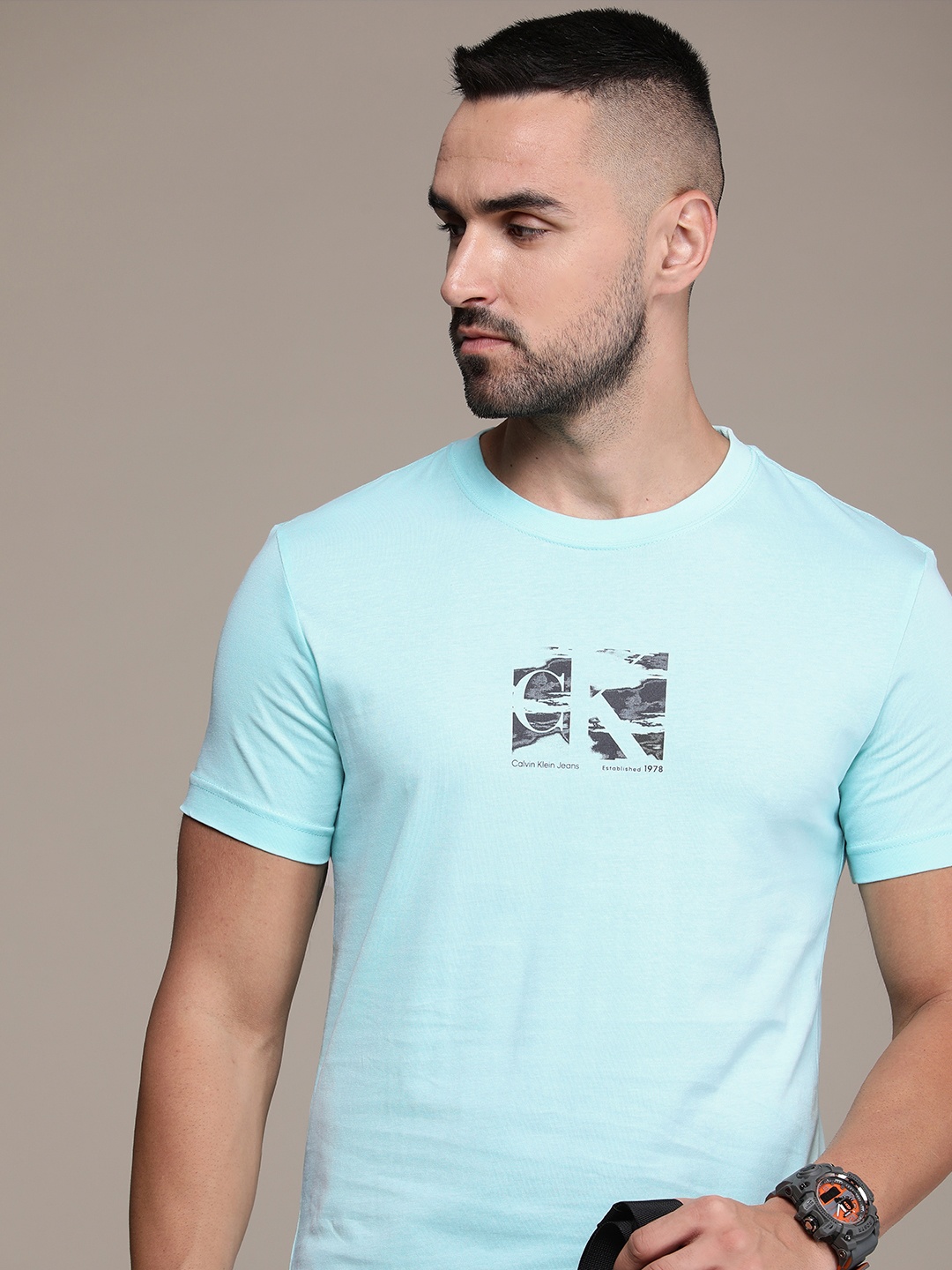 Calvin Klein Jeans Brand Logo Printed Pure Cotton Slim Fit T-shirt, Turquoise blue
Calvin Klein Jeans Brand Logo Printed Pure Cotton Slim Fit T-shirt, Turquoise blue