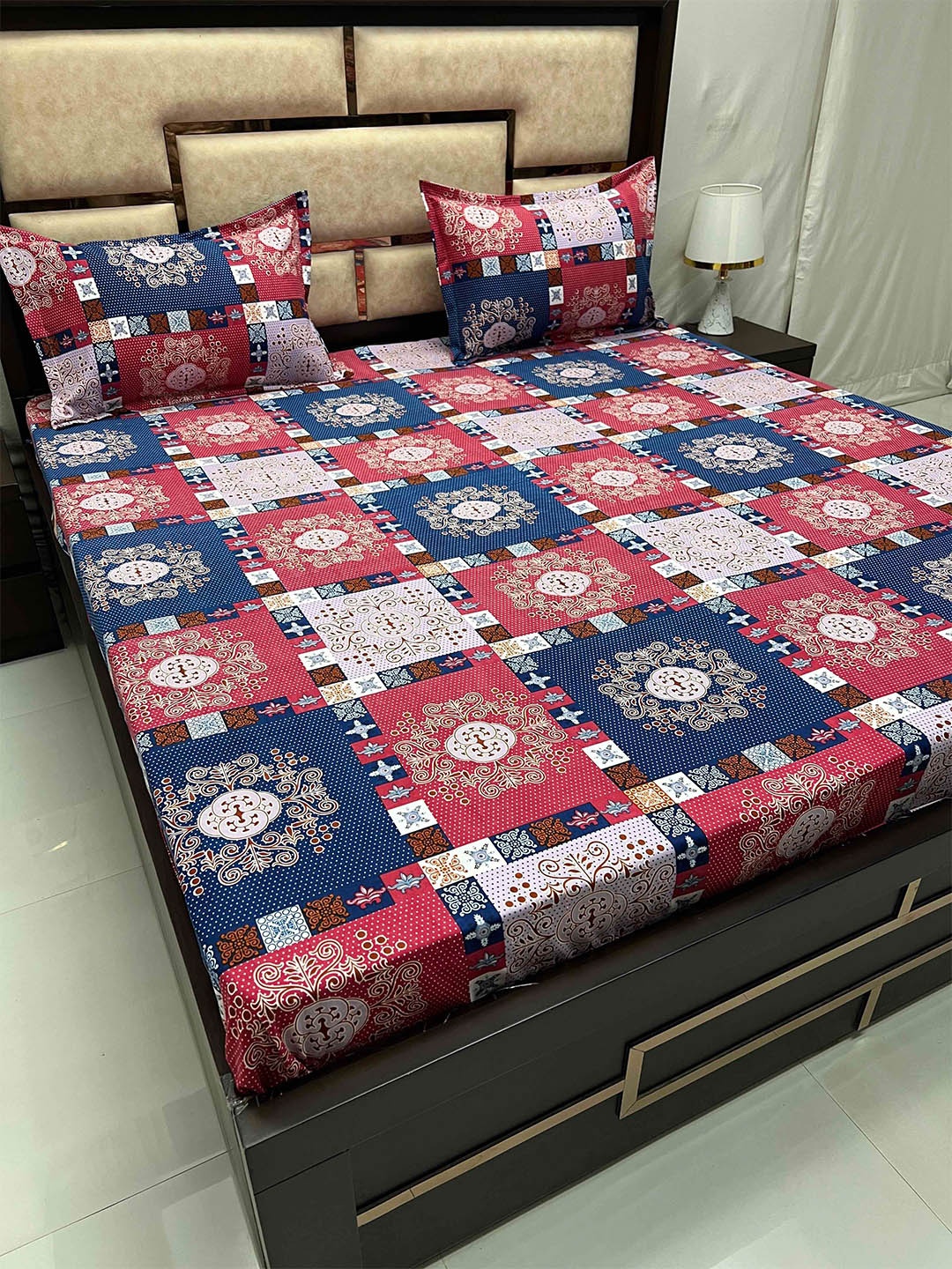 Pure Decor castle Pink and Blue Ethnic Motifs 186 TC King Bedsheet with 2 Pillow Covers
Pure Decor castle Pink and Blue Ethnic Motifs 186 TC King Bedsheet with 2 Pillow Covers