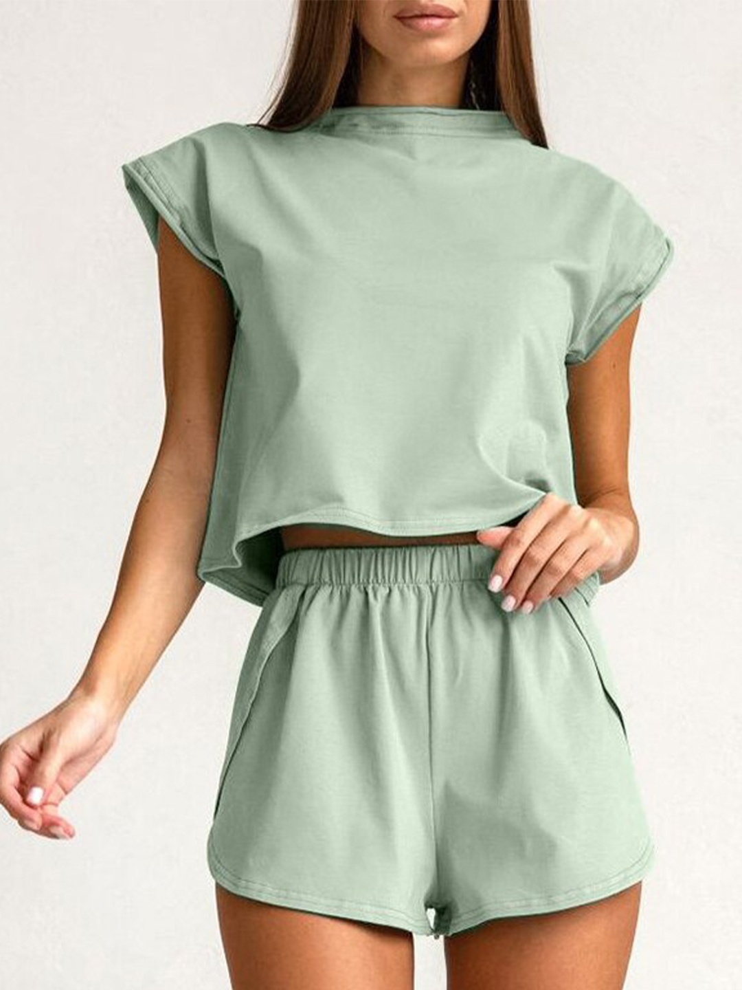 StyleCast Green Extended Sleeves Top & Shorts