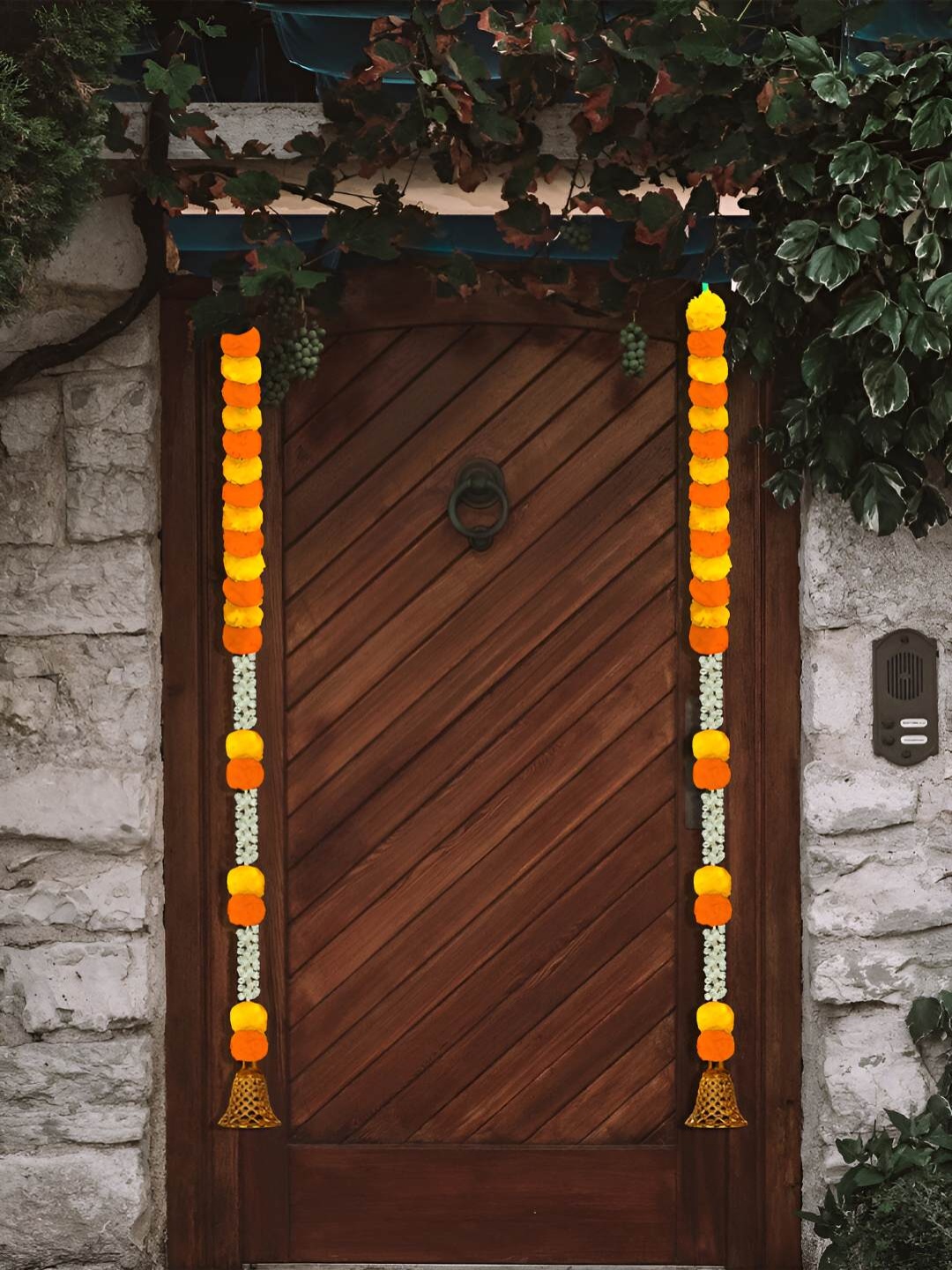 iHandikart Yellow Orange 5 Pieces Hanging Marigold With Jasmine Garland Artificial Flower
iHandikart Yellow Orange 5 Pieces Hanging Marigold With Jasmine Garland Artificial Flower
