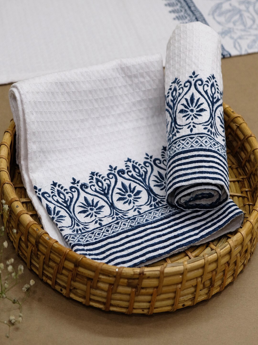 DESIGN GAATHA Off White & Navy Blue Ethnic Block Printed 350 GSM Cotton Hand Towel