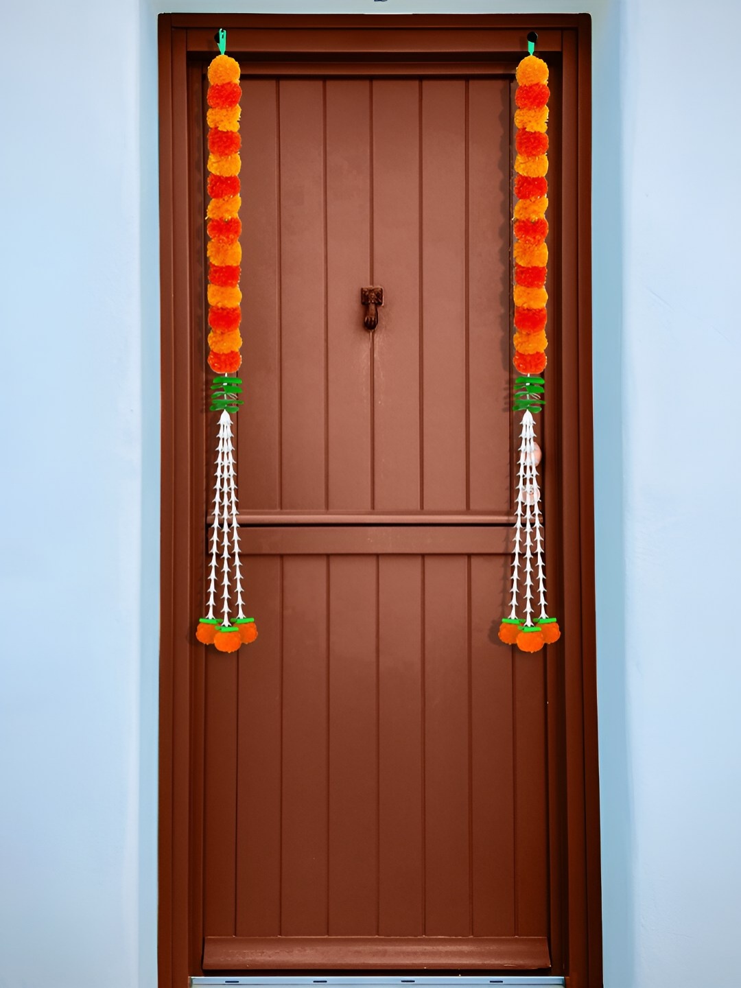iHandikart Orange White 10 Pieces Hanging Marigold With Rajnigandha Artificial Flower
iHandikart Orange White 10 Pieces Hanging Marigold With Rajnigandha Artificial Flower