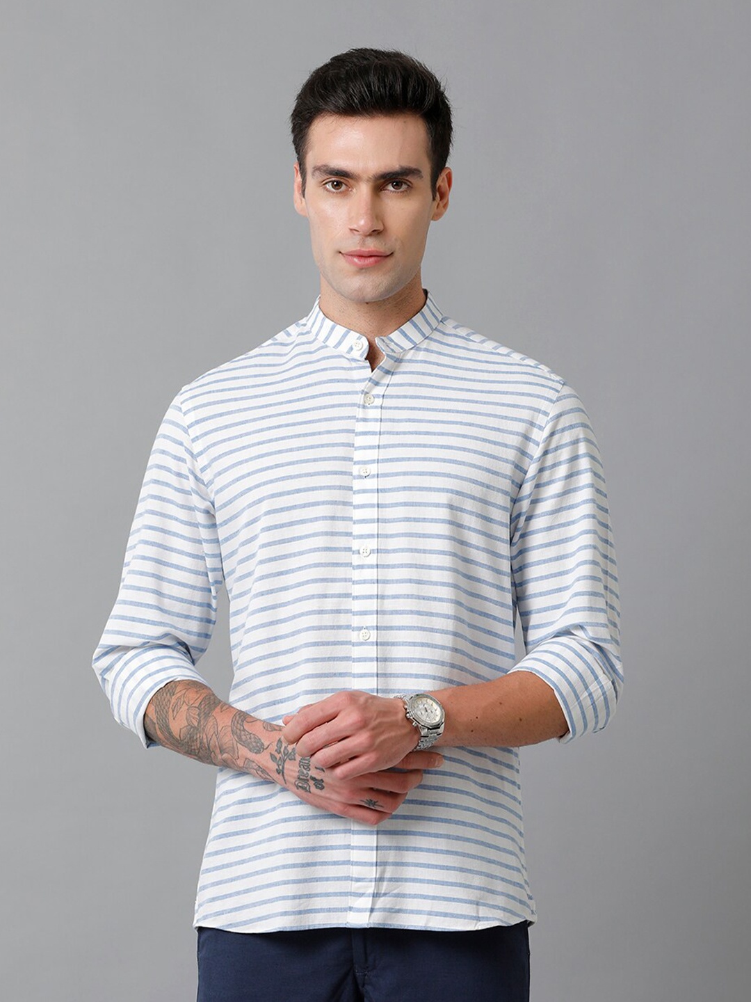 CAVALLO by Linen Club Contemporary Slim Fit Horizontal Stripes Cotton Linen Casual Shirt, Blue
CAVALLO by Linen Club Contemporary Slim Fit Horizontal Stripes Cotton Linen Casual Shirt, Blue
