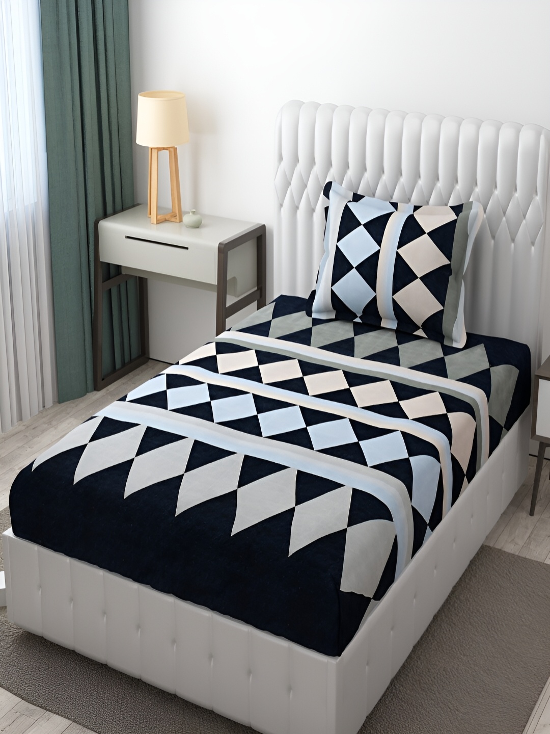 Bromwick Blue & Black Geometric Cotton 210 TC Single Bedsheet with 1 Pillow Cover 110 GSM
Bromwick Blue & Black Geometric Cotton 210 TC Single Bedsheet with 1 Pillow Cover 110 GSM
